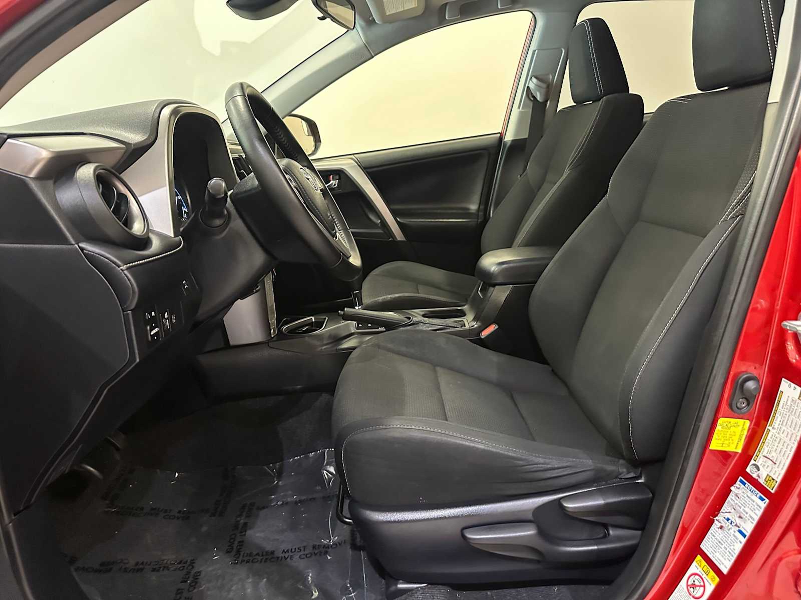 Thumbnail: 2017 Toyota RAV4 - 22