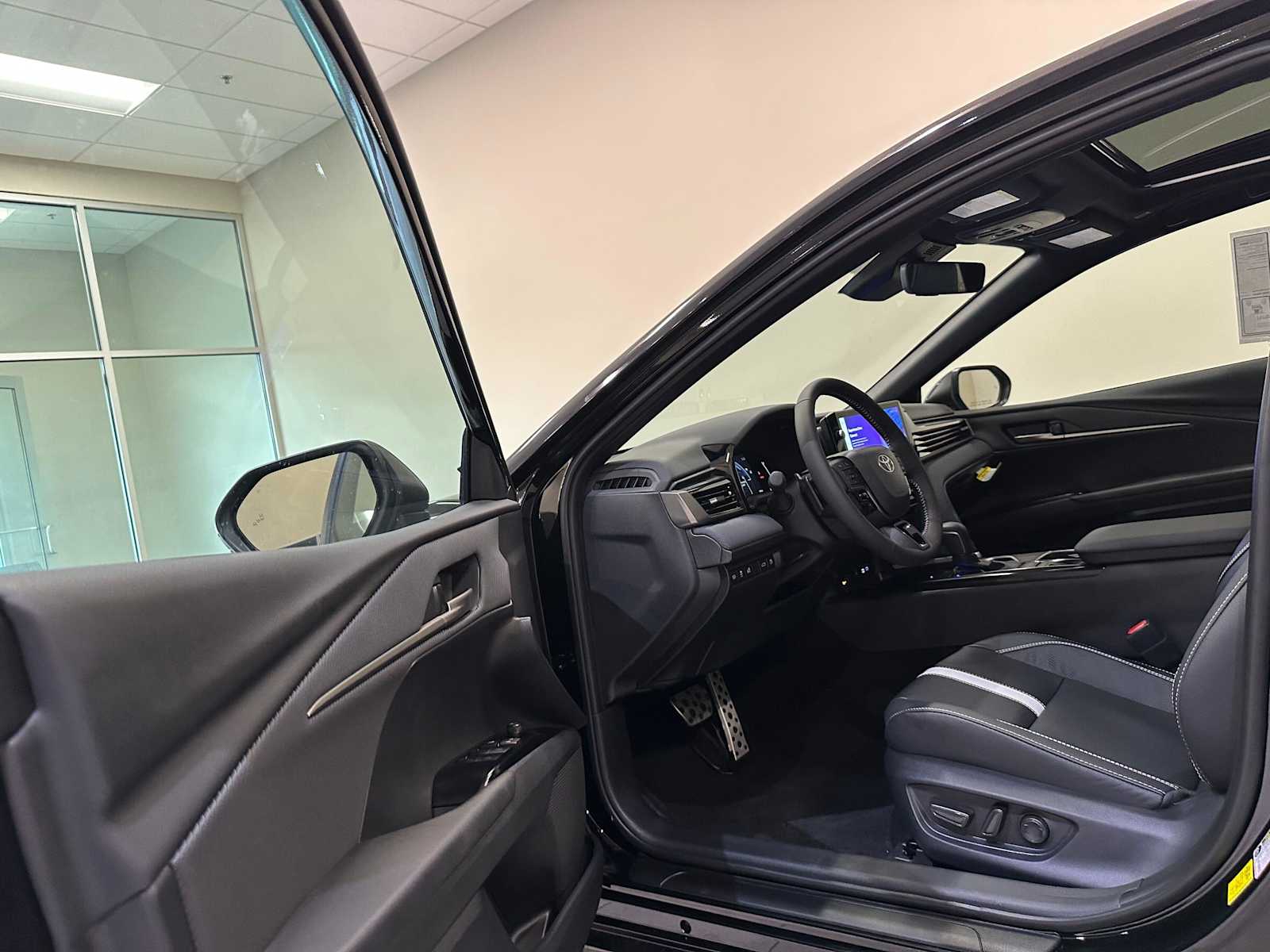 Thumbnail: 2026 Toyota Camry - 23