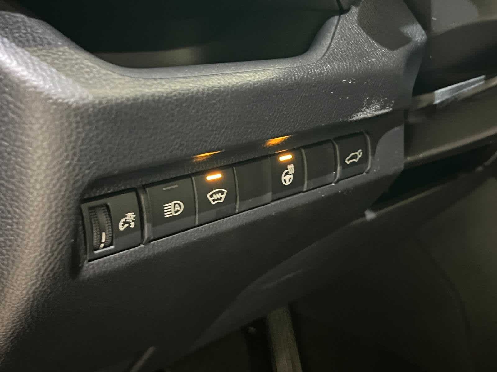 Thumbnail: 2025 Toyota RAV4 - 16