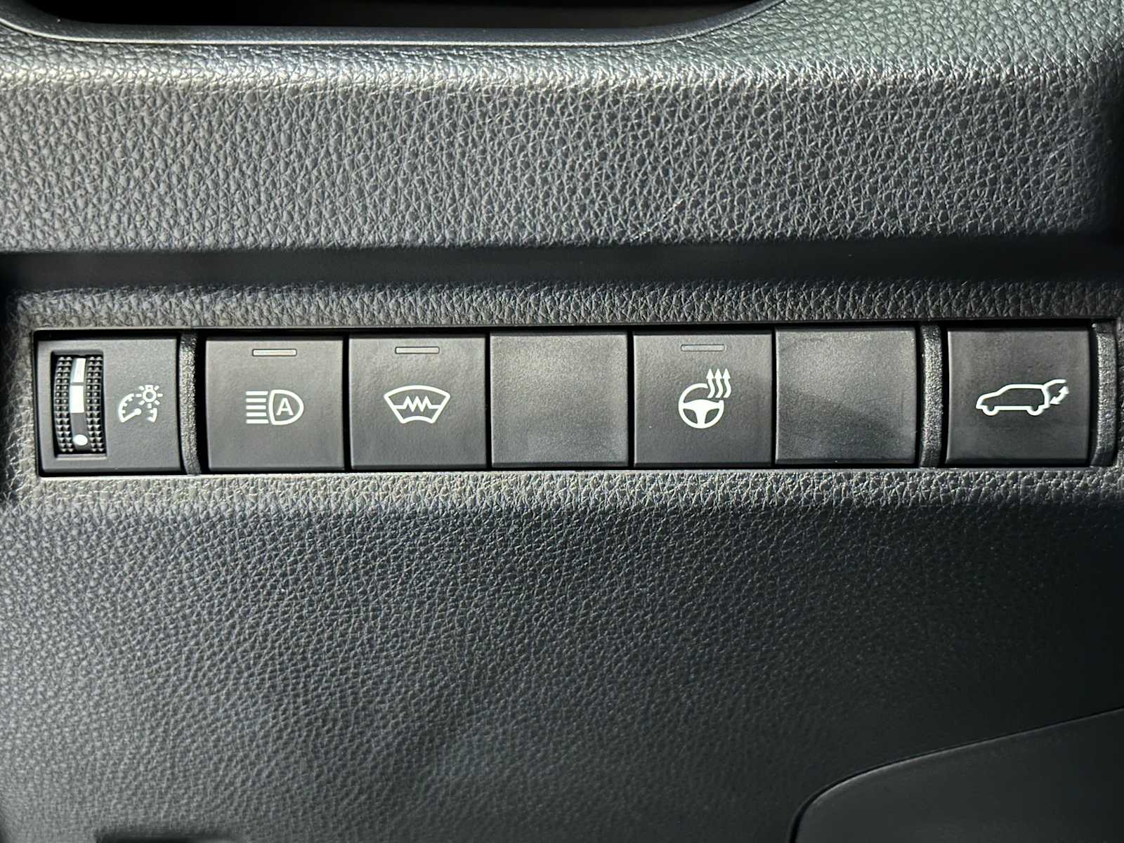 Thumbnail: 2024 Toyota RAV4 - 18