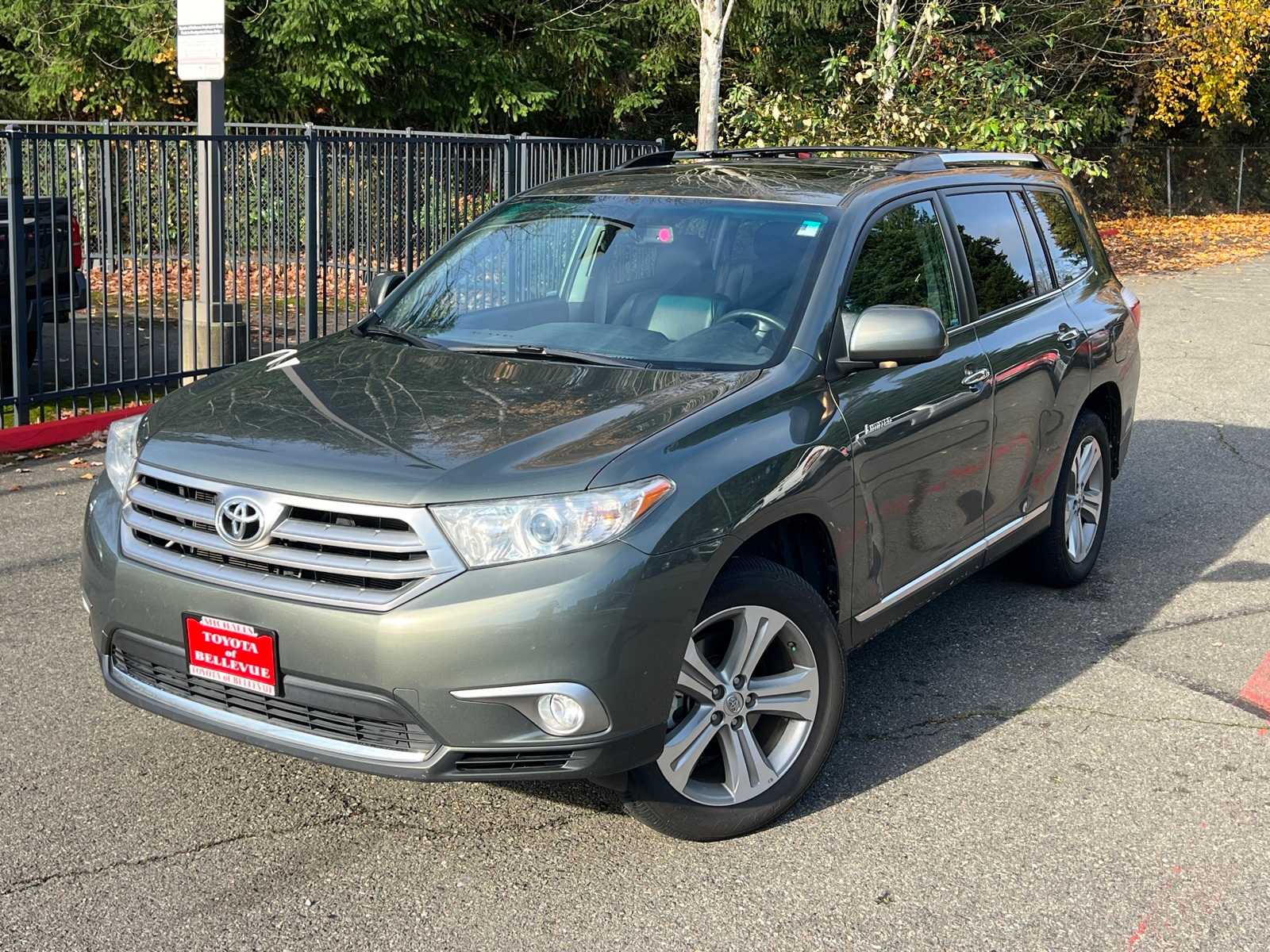 Thumbnail: 2013 Toyota Highlander - 1