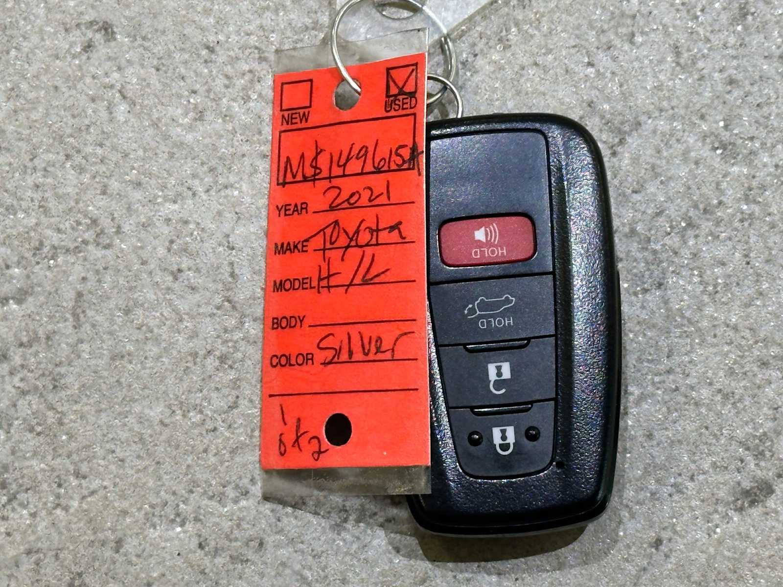 Thumbnail: 2021 Toyota Highlander - 32