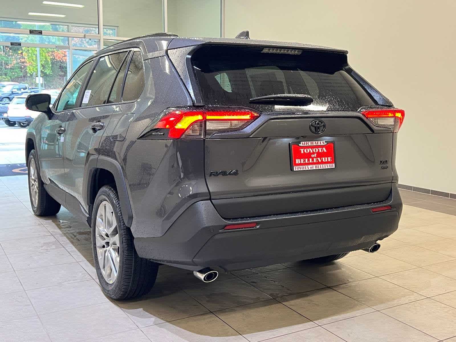 Thumbnail: 2025 Toyota RAV4 - 4