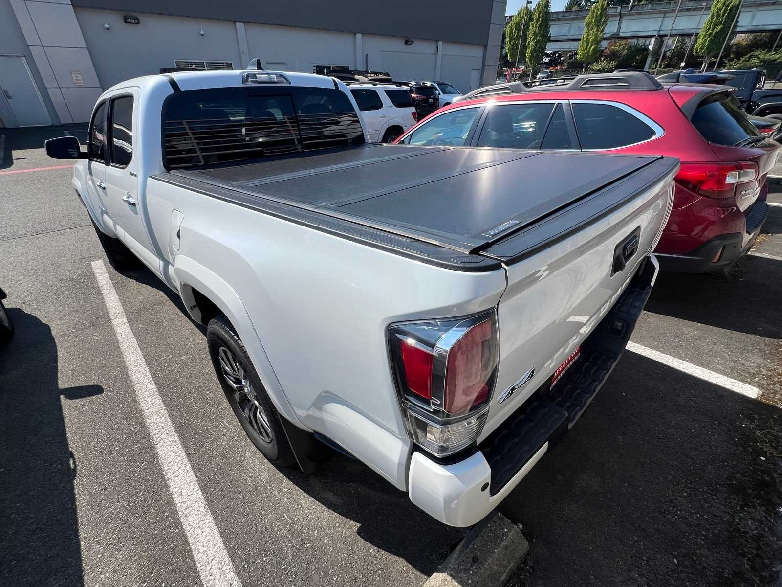 Thumbnail: 2022 Toyota Tacoma - 11