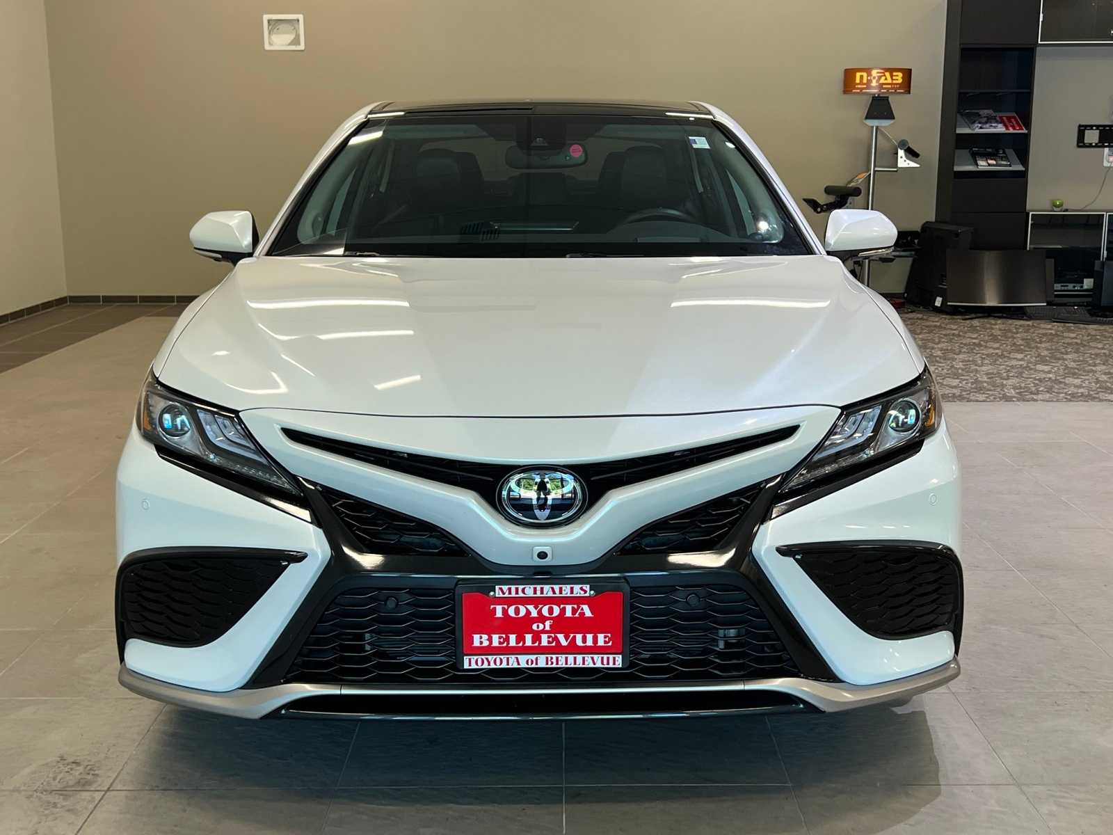 Thumbnail: 2024 Toyota Camry - 8