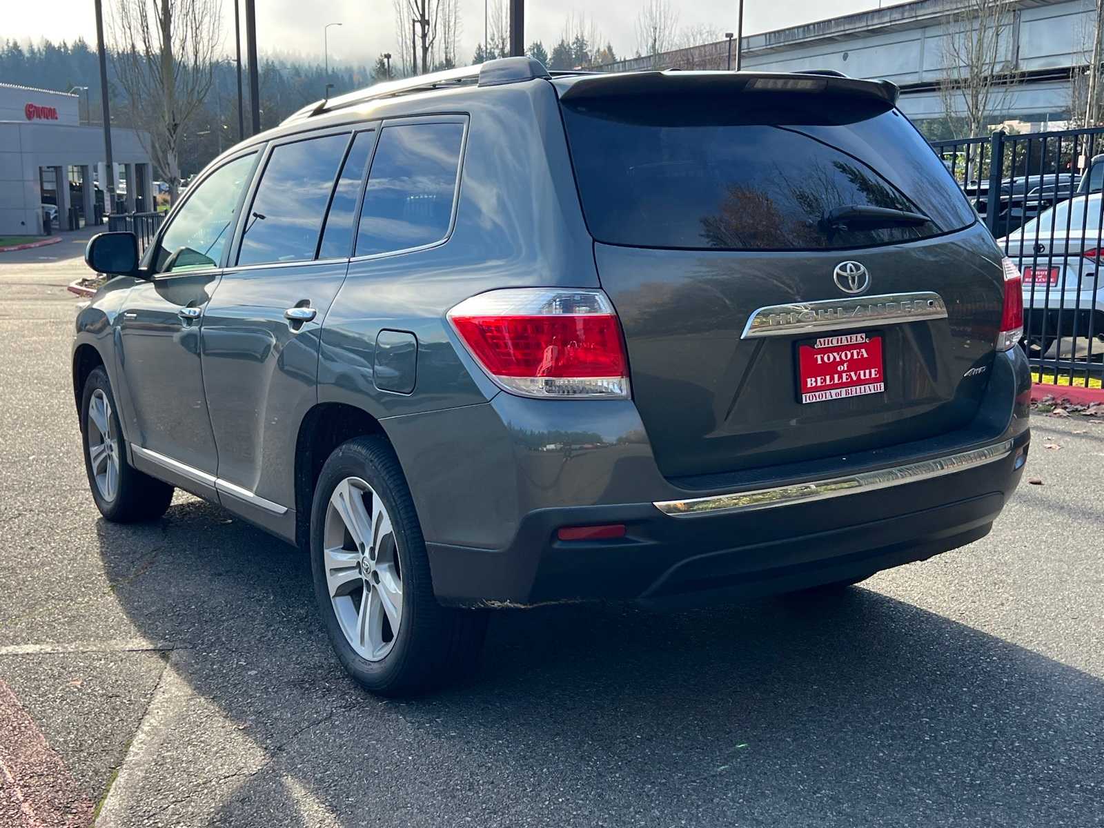 Thumbnail: 2013 Toyota Highlander - 5