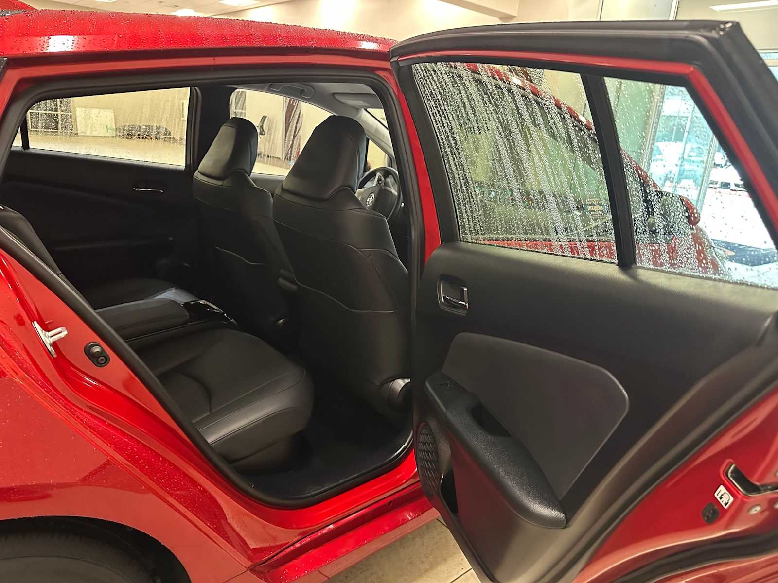 Thumbnail: 2019 Toyota Prius Prime - 26