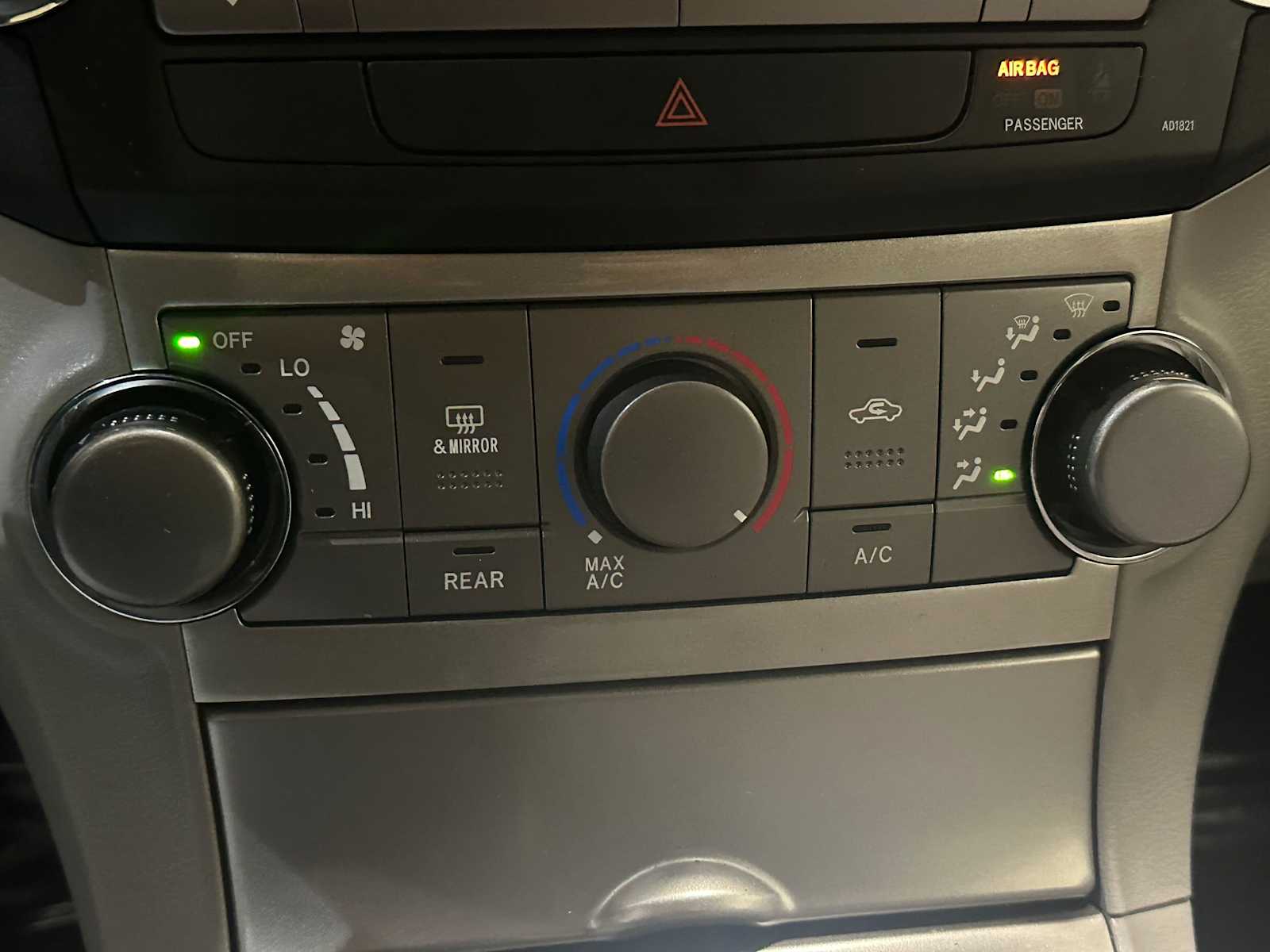 Thumbnail: 2012 Toyota Highlander - 14