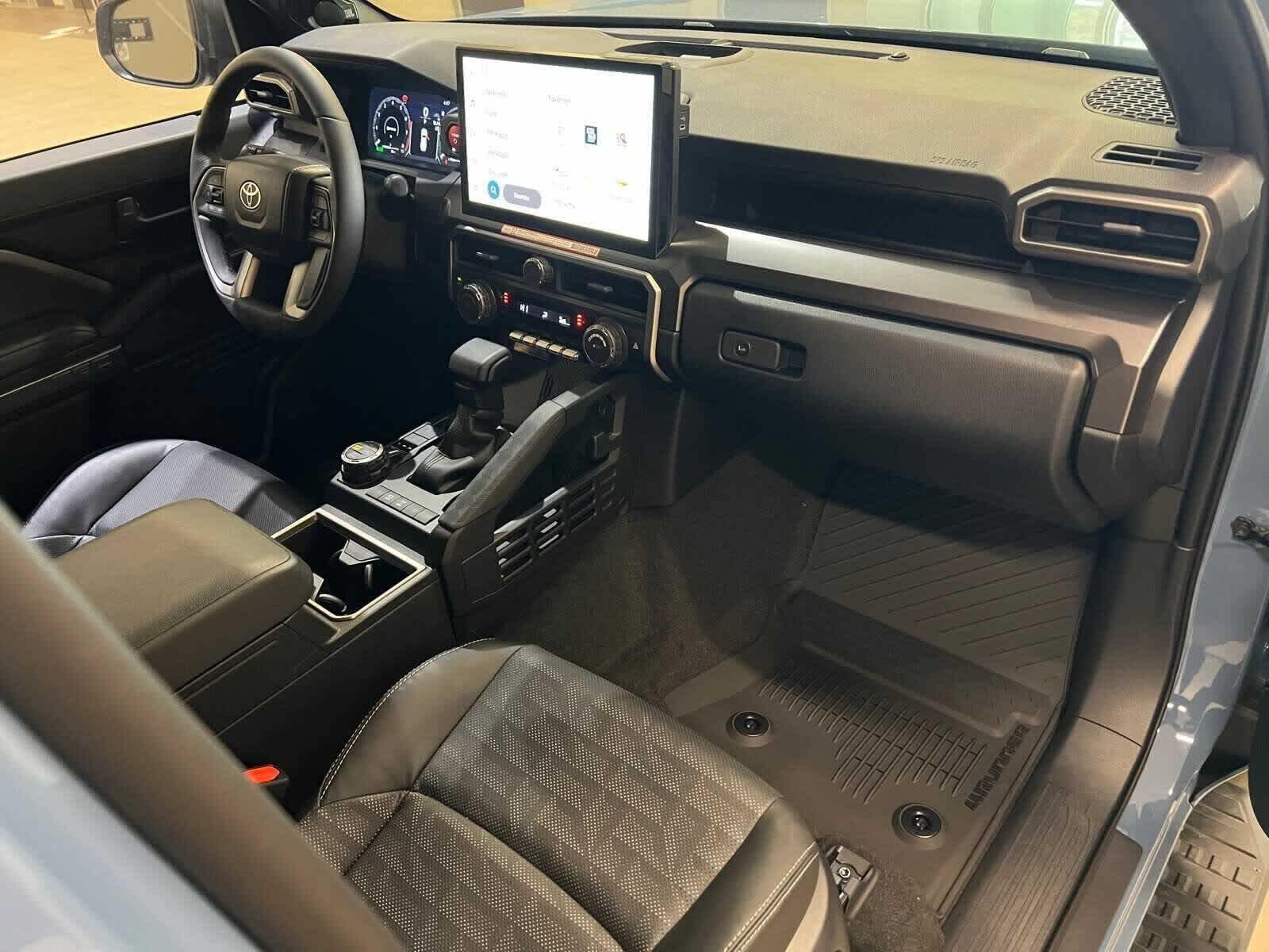 Thumbnail: 2025 Toyota 4Runner - 14