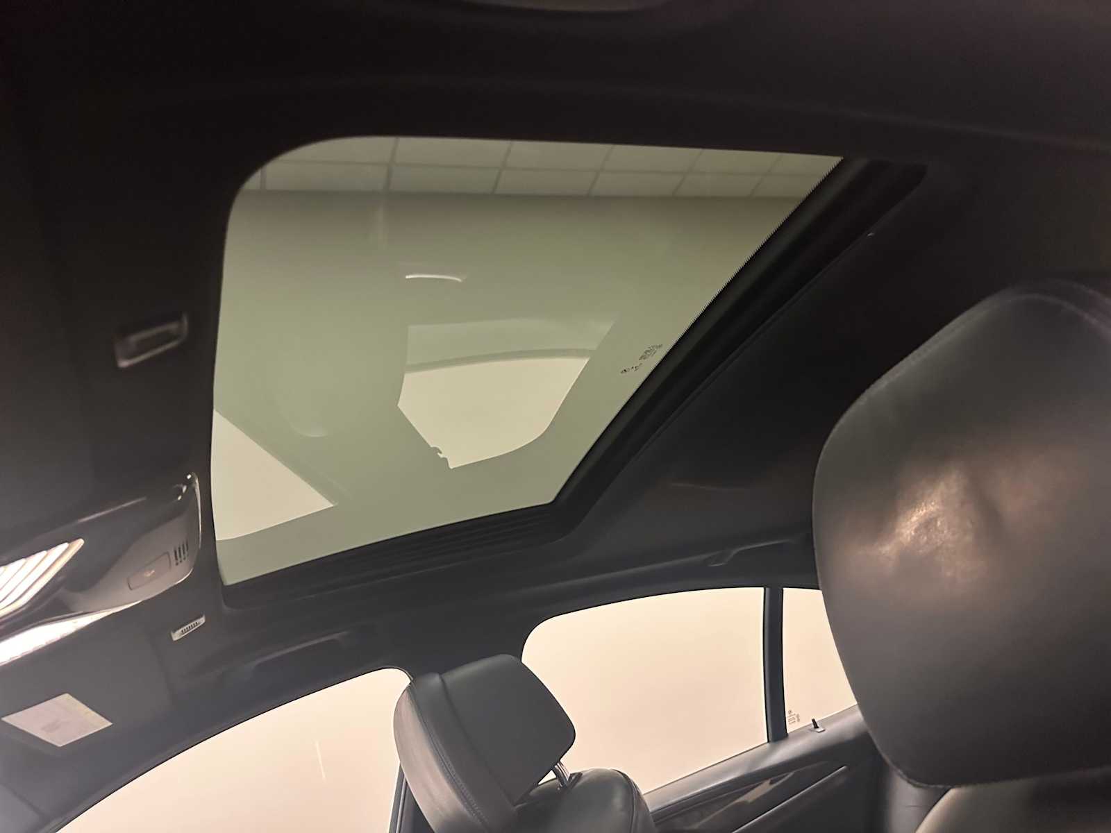 Thumbnail: 2018 BMW 5 Series - 21