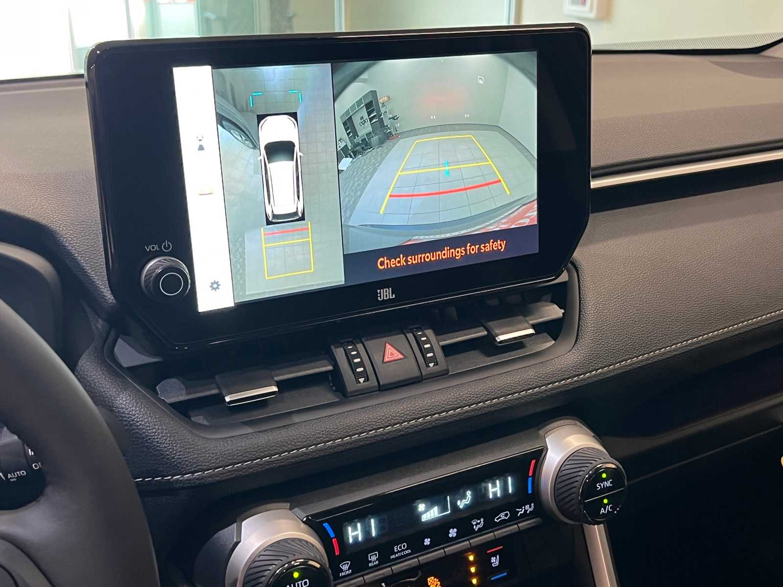 Thumbnail: 2025 Toyota RAV4 - 27