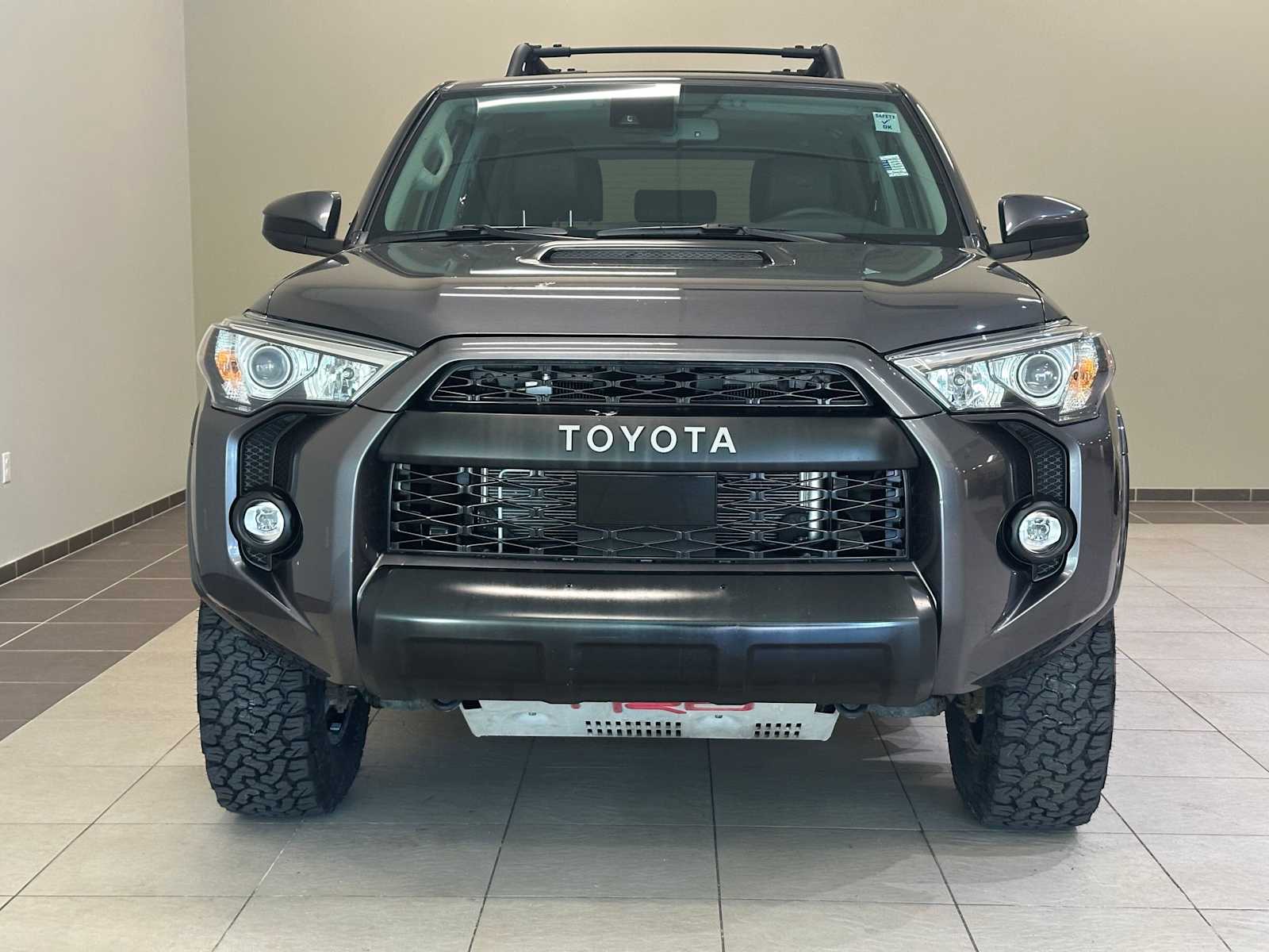 Thumbnail: 2020 Toyota 4Runner - 6