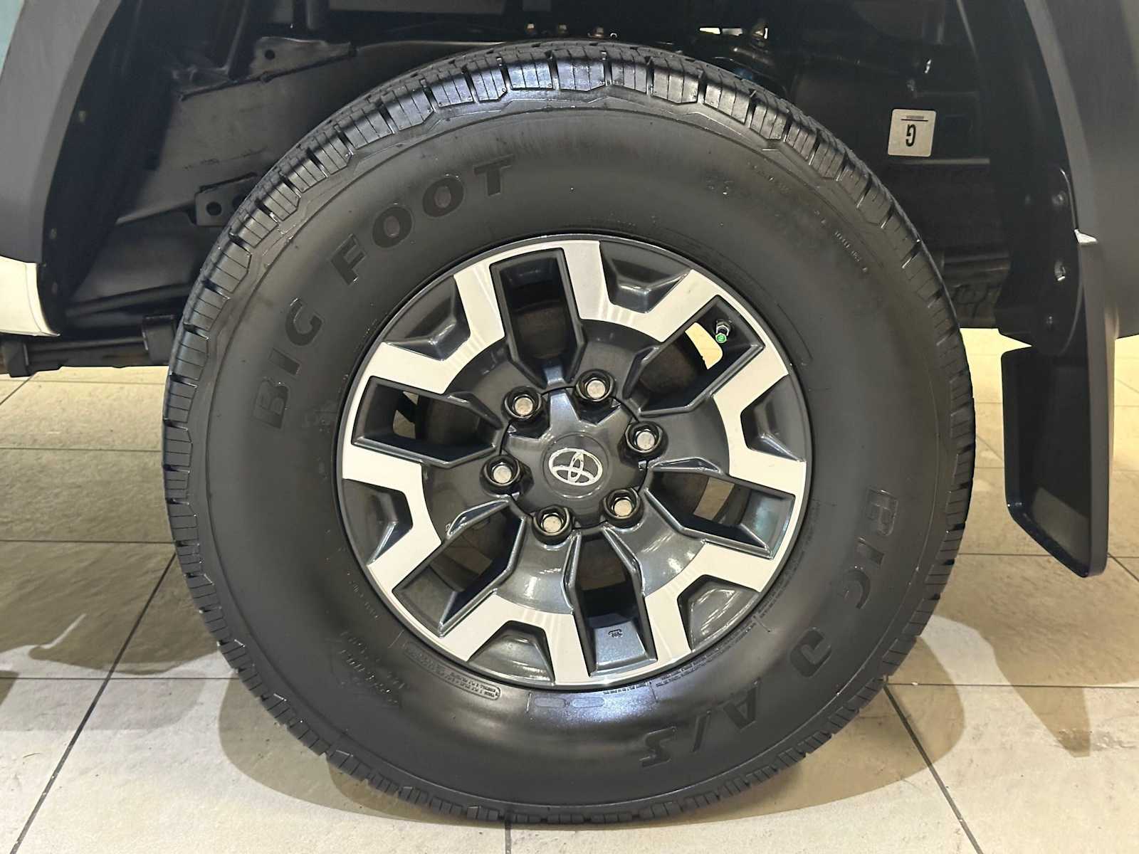 Thumbnail: 2021 Toyota Tacoma - 8