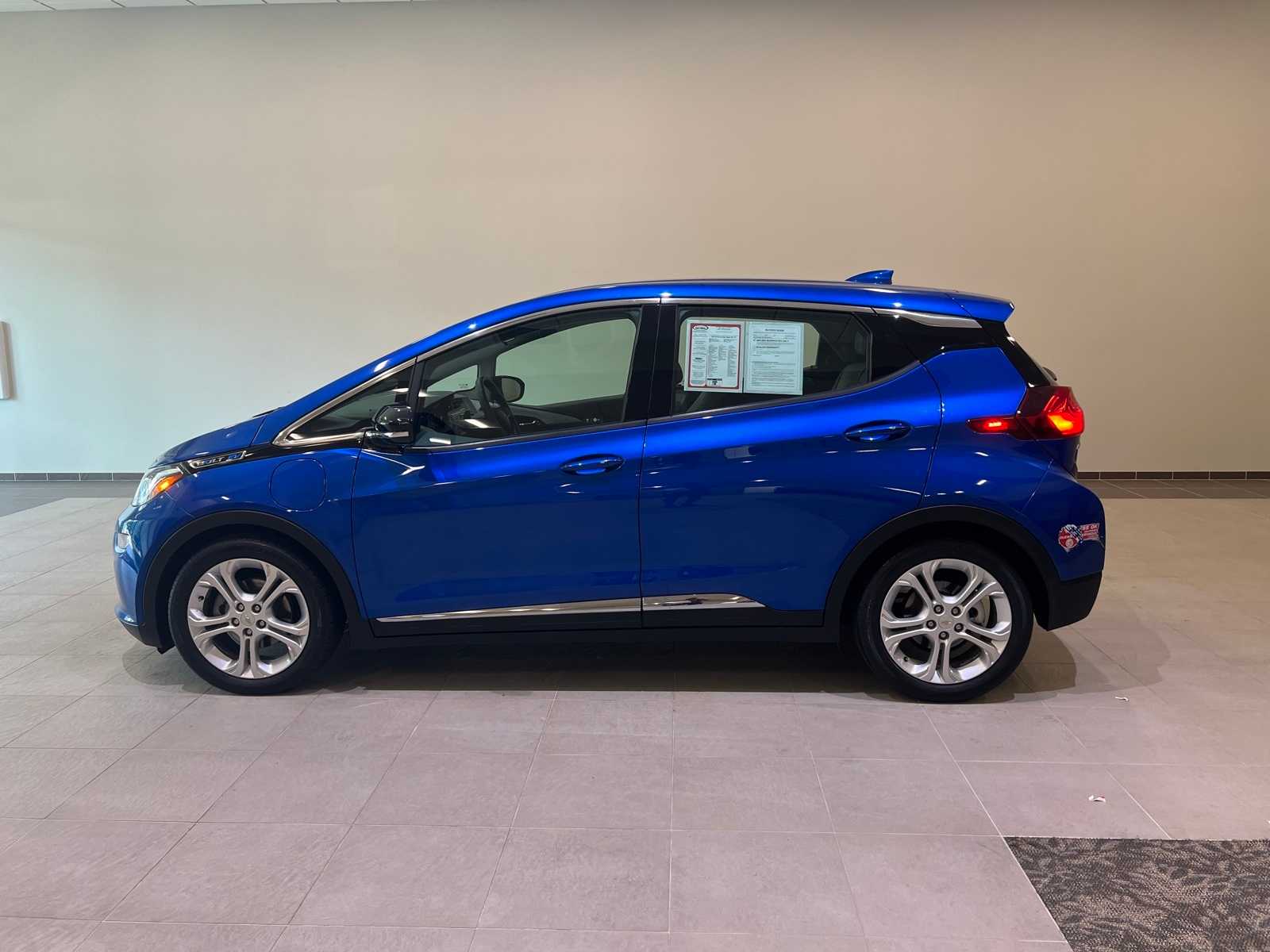Thumbnail: 2019 Chevrolet Bolt EV - 3