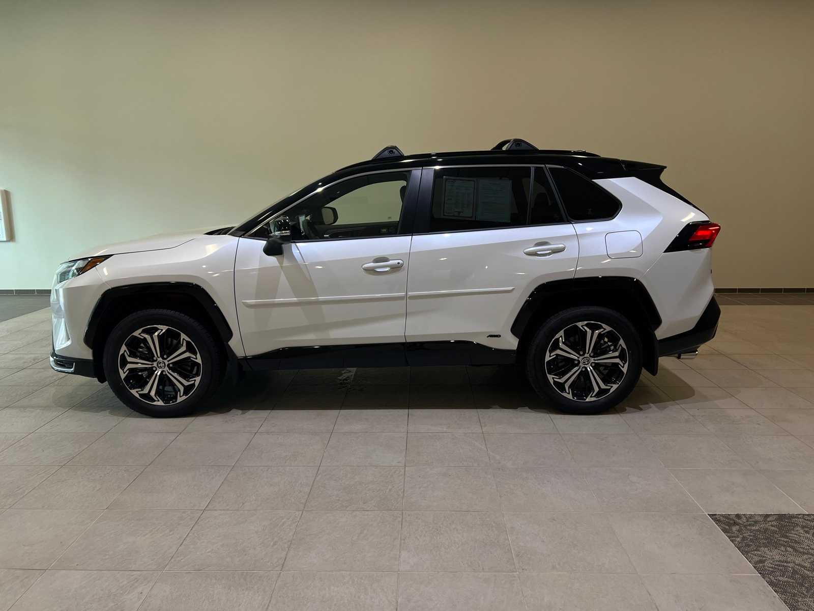 Thumbnail: 2025 Toyota RAV4 - 3