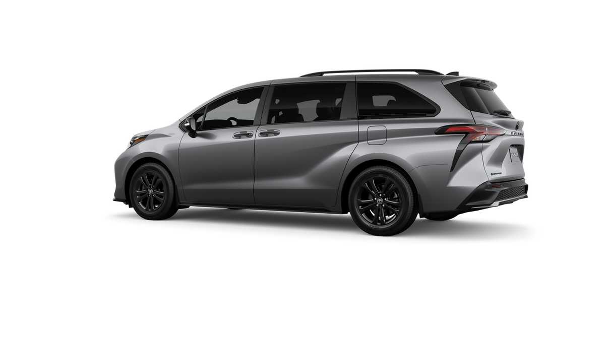 Thumbnail: 2026 Toyota Sienna - 5