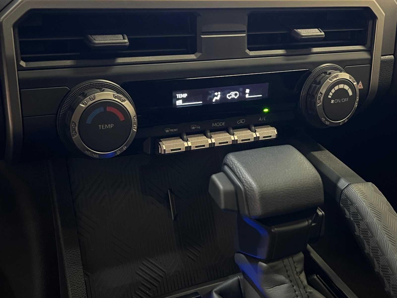 Thumbnail: 2025 Toyota 4Runner - 24