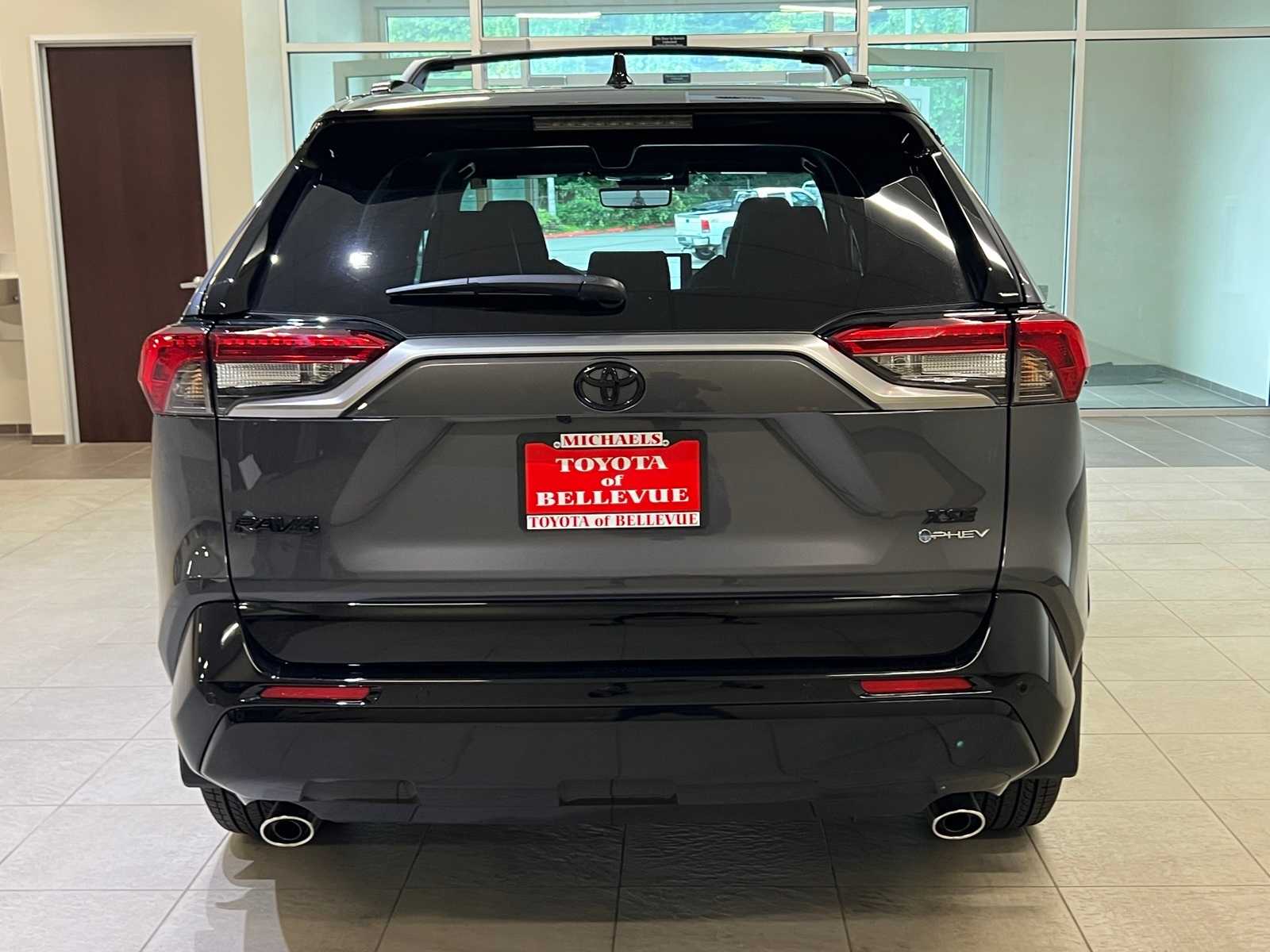 Thumbnail: 2025 Toyota RAV4 - 5