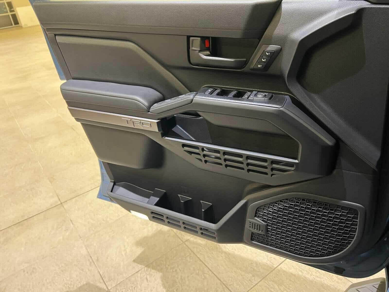 Thumbnail: 2025 Toyota 4Runner - 18