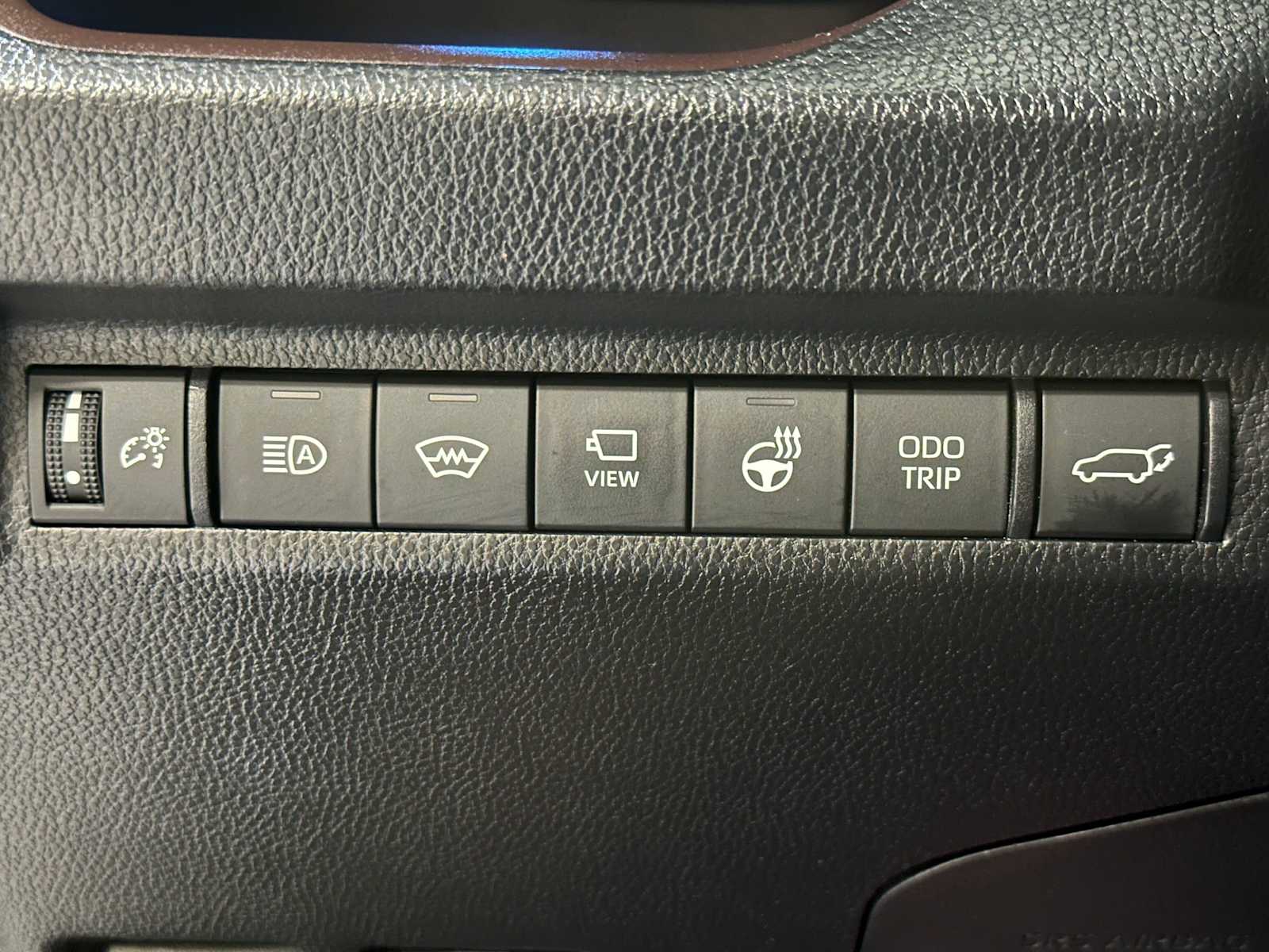 Thumbnail: 2024 Toyota RAV4 - 18