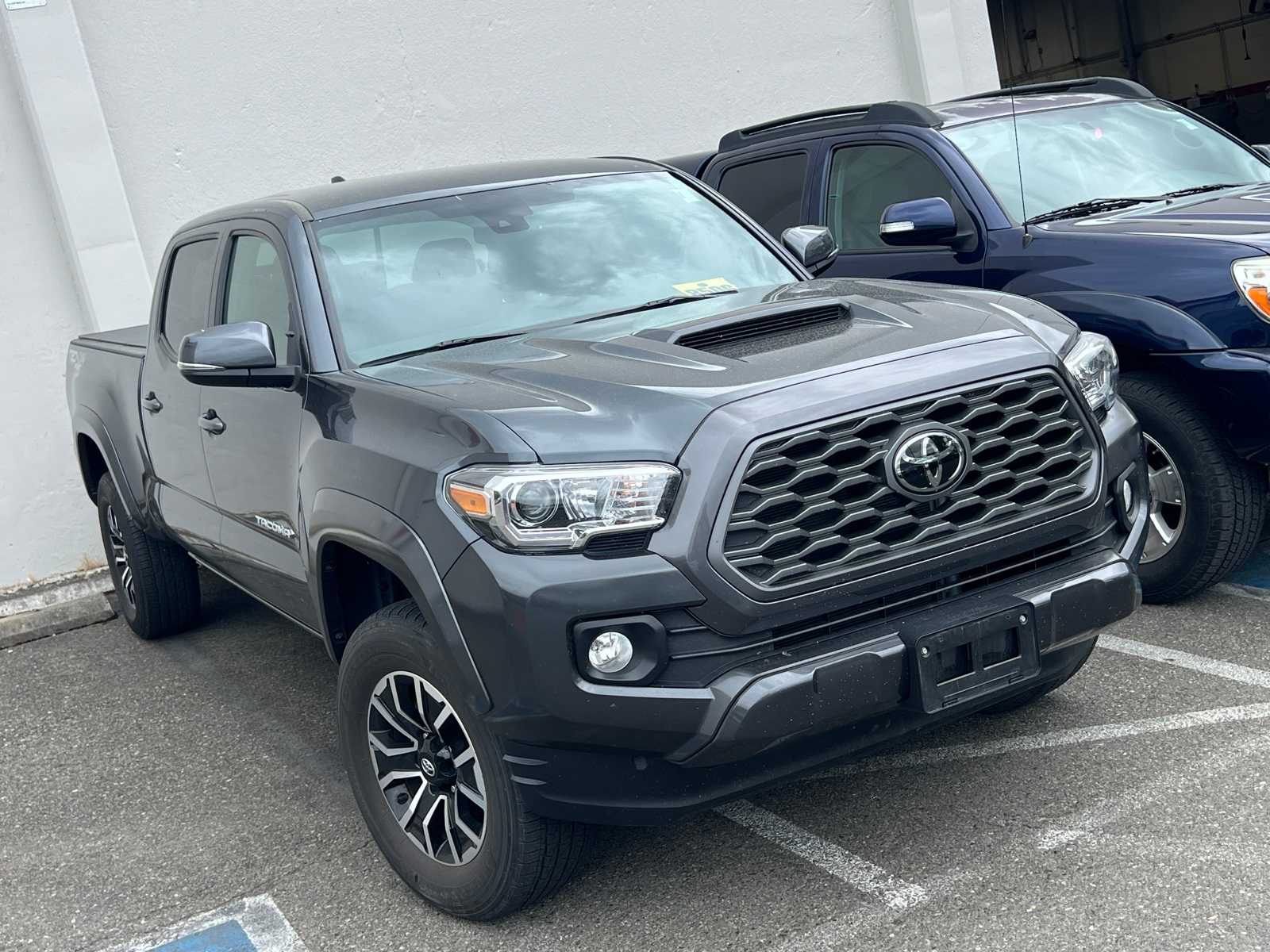 Thumbnail: 2023 Toyota Tacoma - 3
