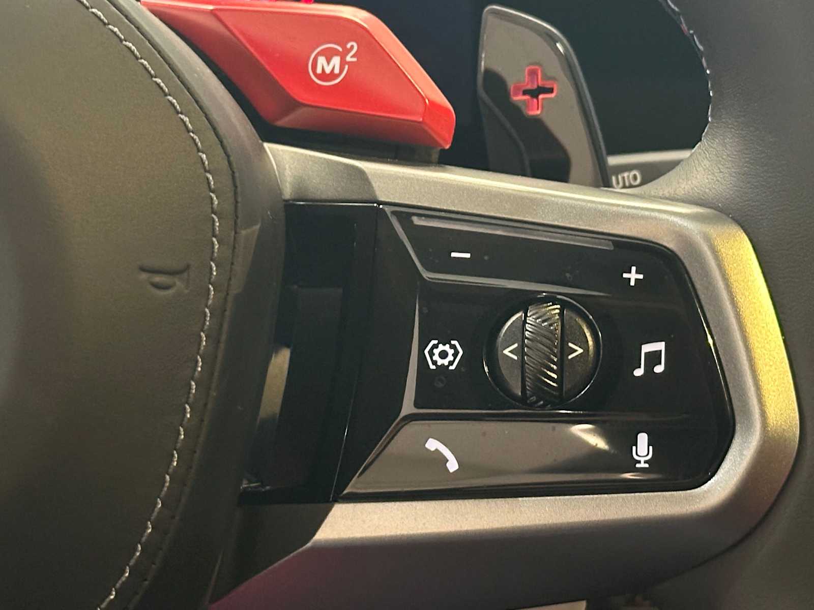 Thumbnail: 2025 BMW M5 - 18