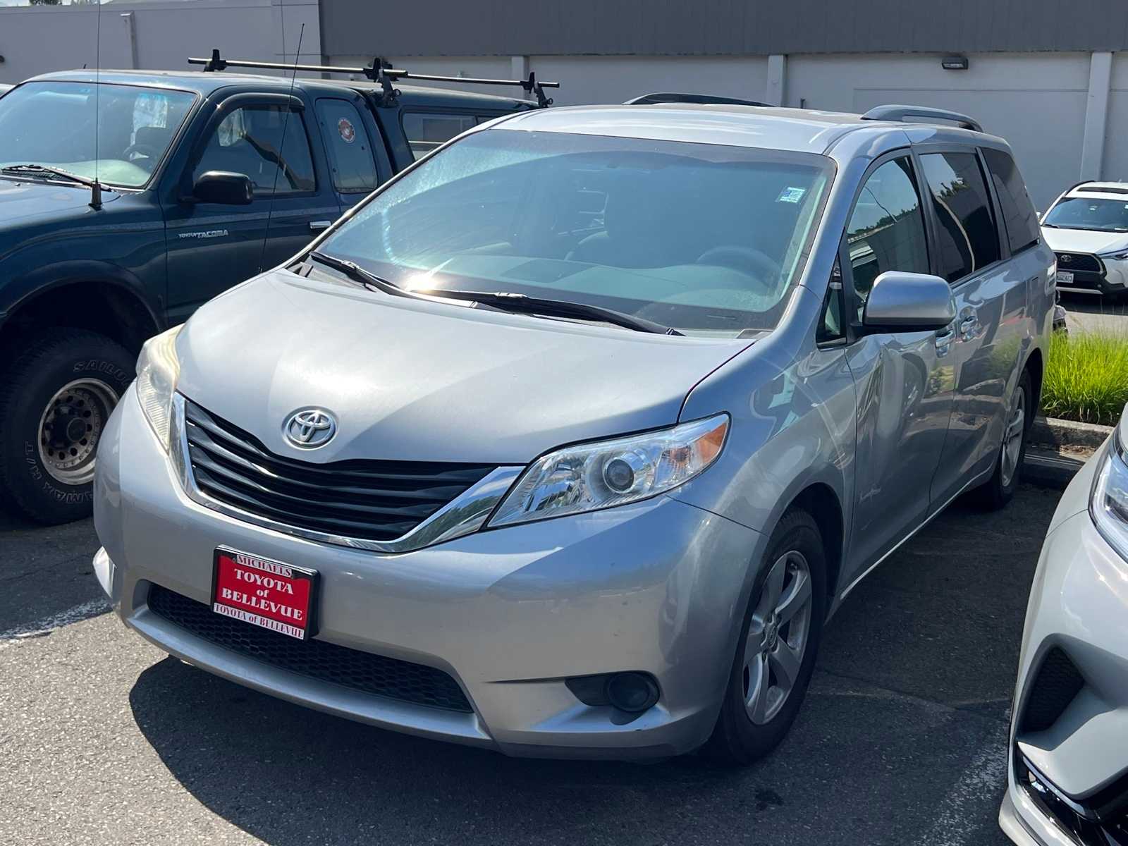 2013 Toyota Sienna LE -
                  Bellevue, WA