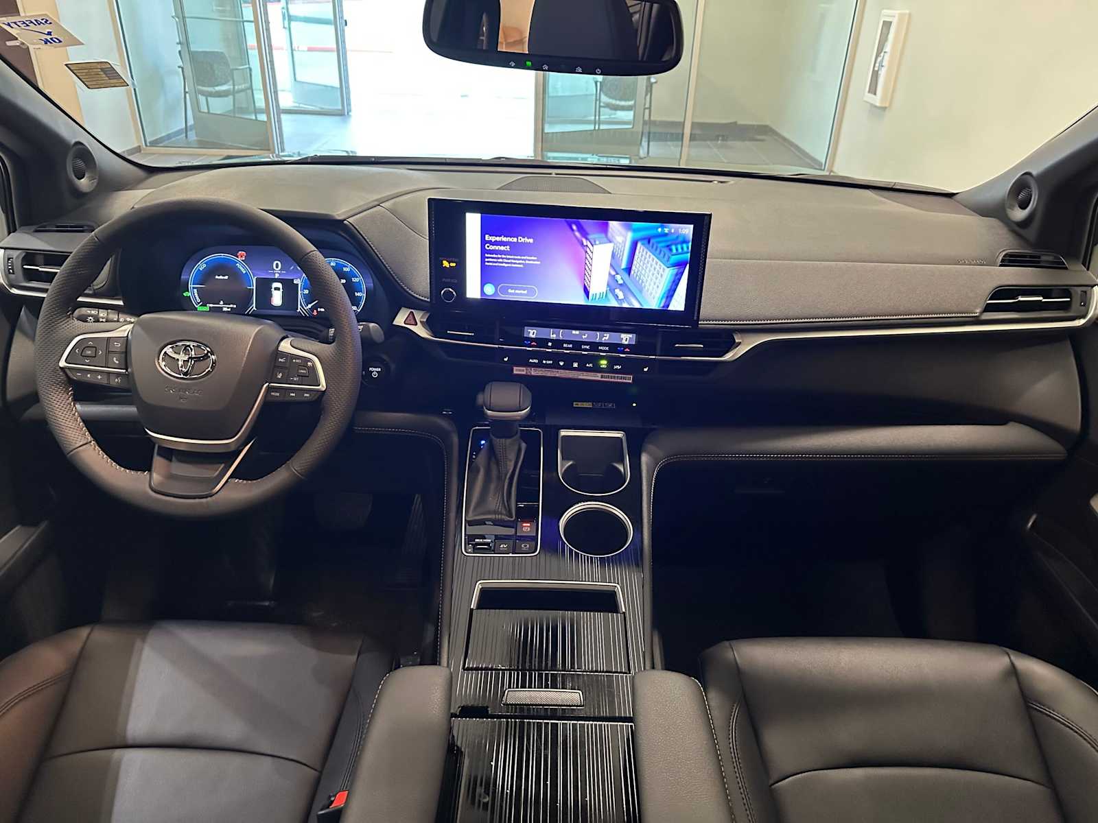 Thumbnail: 2026 Toyota Sienna - 10