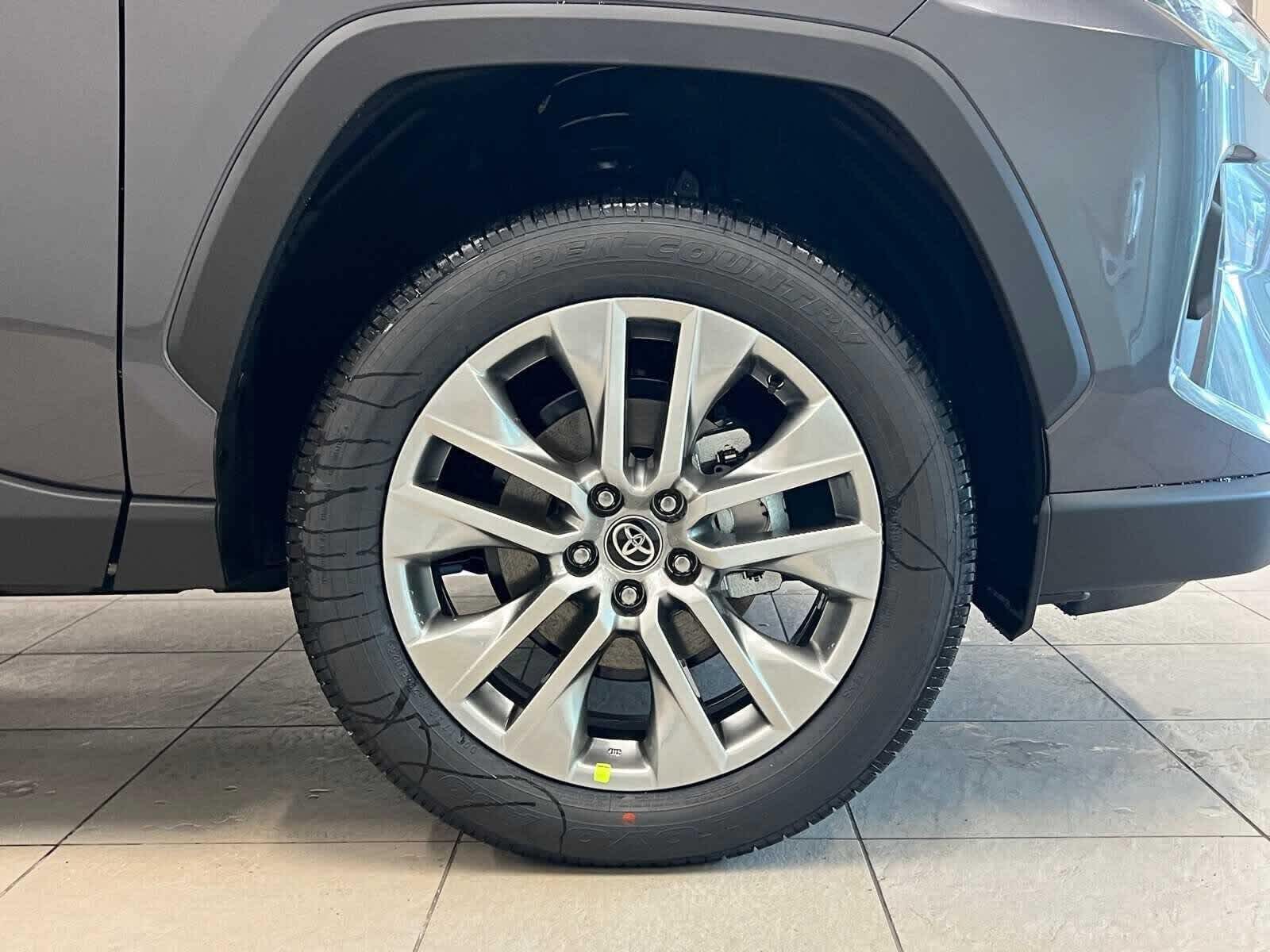 Thumbnail: 2025 Toyota RAV4 - 5