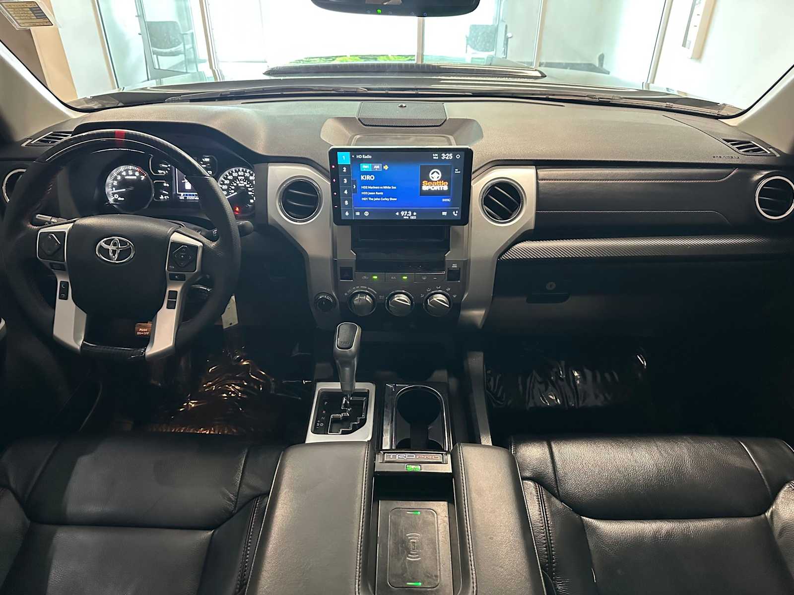 Thumbnail: 2019 Toyota Tundra - 10