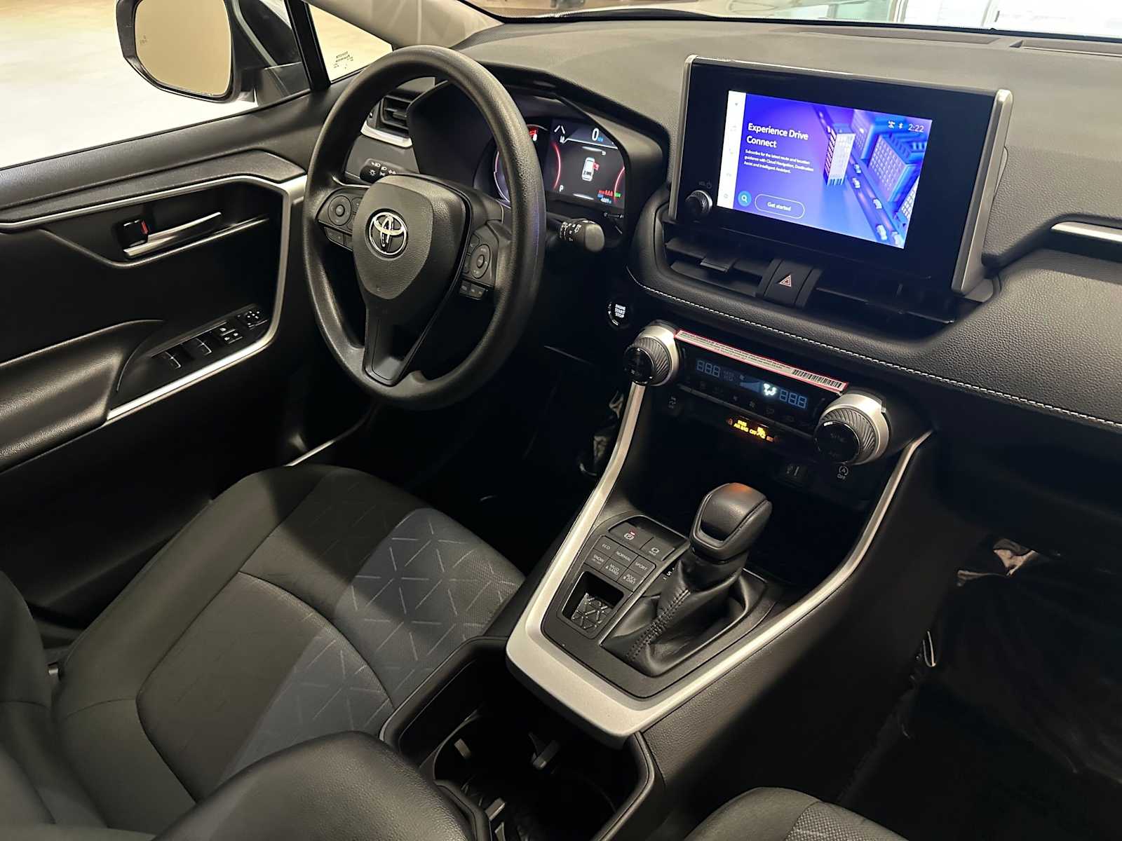 Thumbnail: 2024 Toyota RAV4 - 29