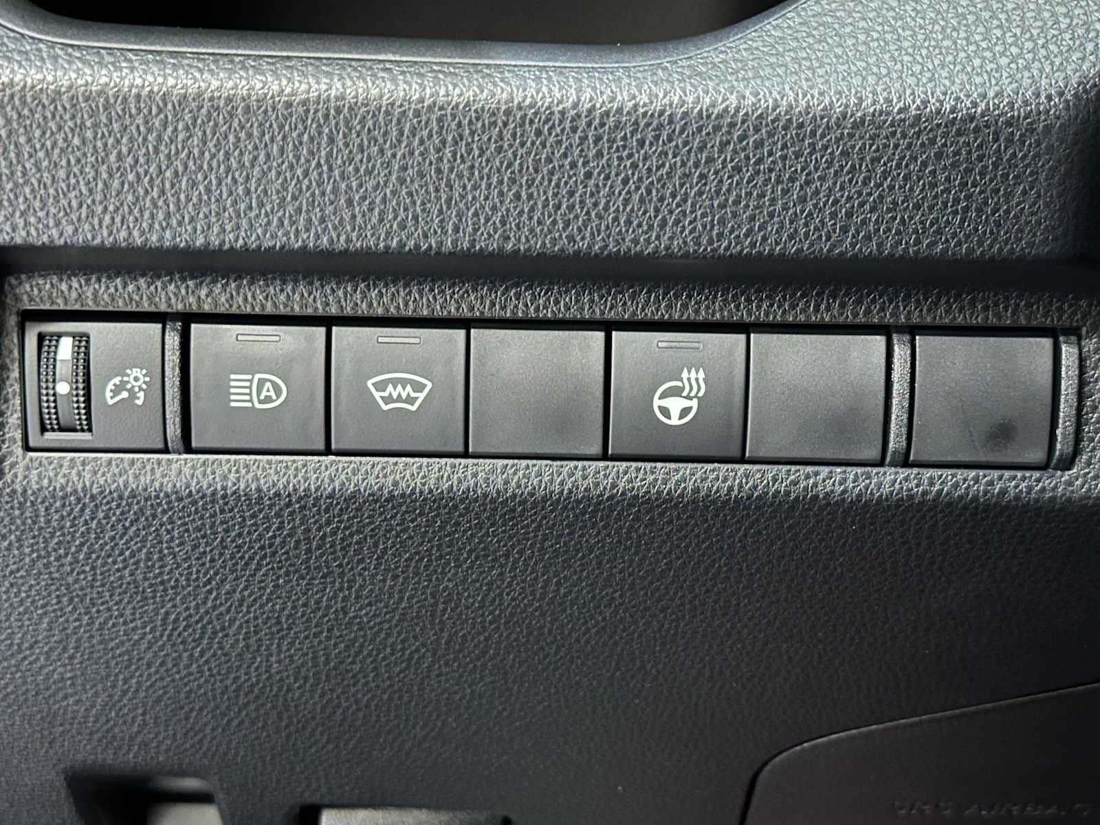 Thumbnail: 2025 Toyota RAV4 - 33