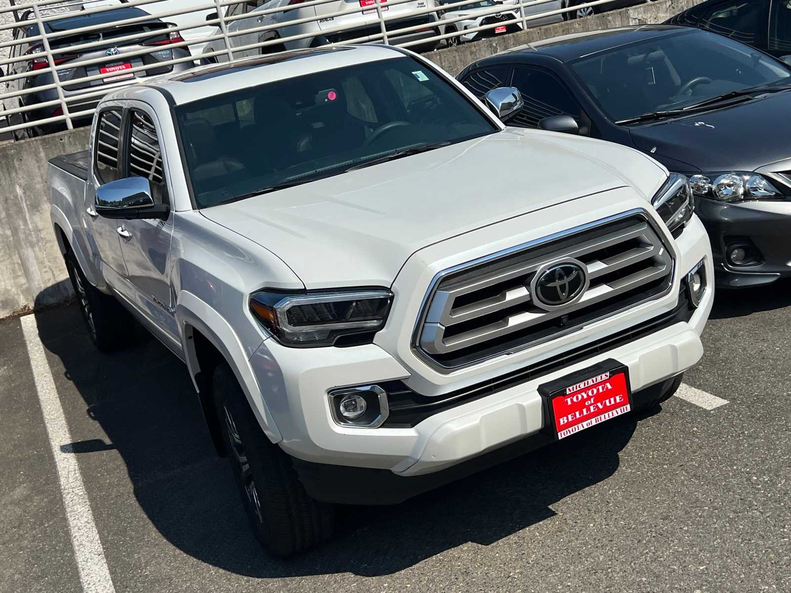 Thumbnail: 2022 Toyota Tacoma - 3