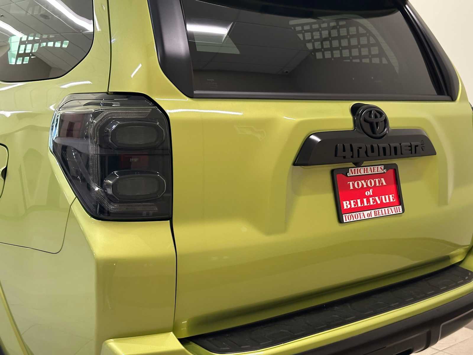 Thumbnail: 2022 Toyota 4Runner - 7