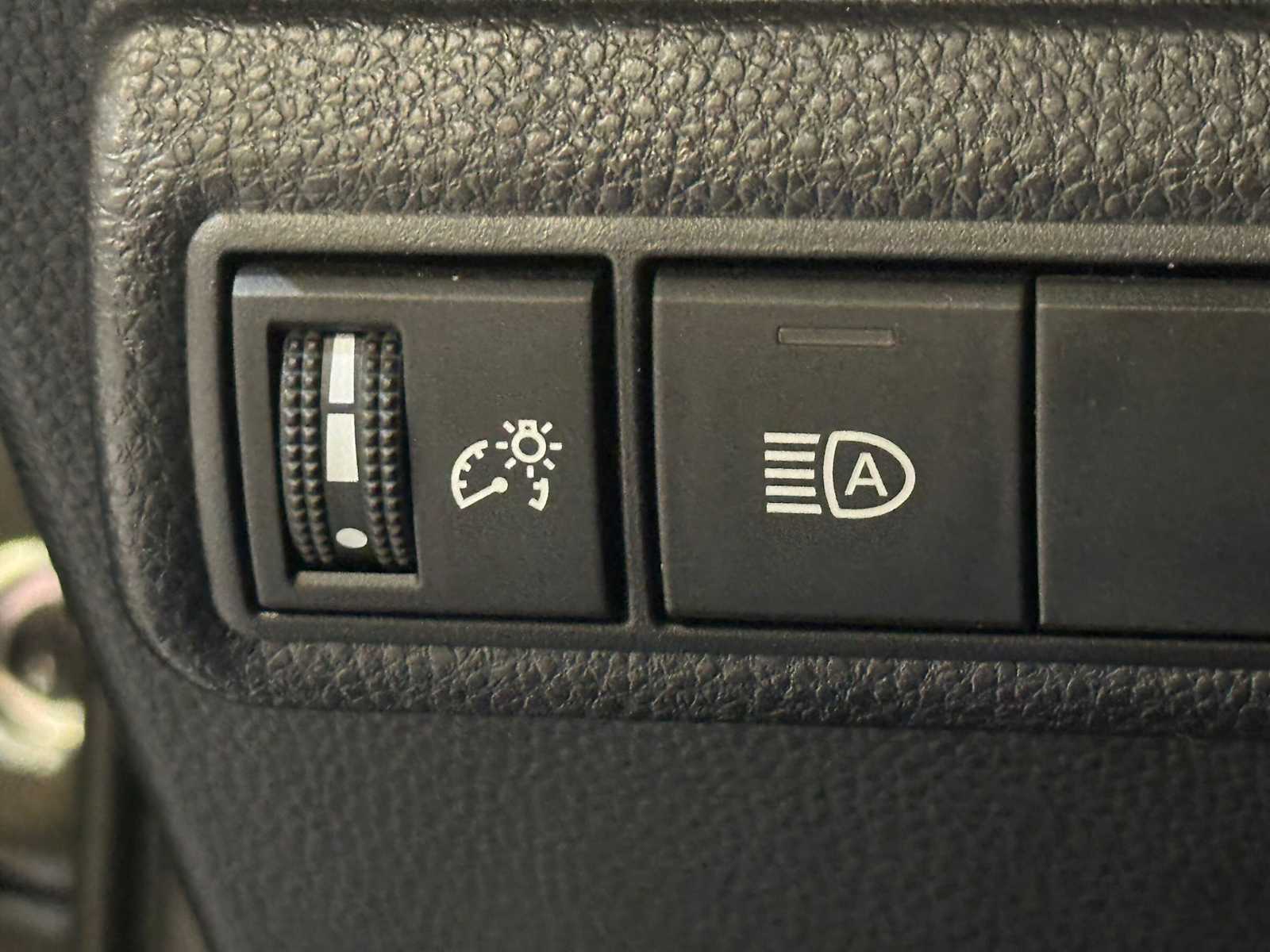 Thumbnail: 2023 Toyota Corolla - 18