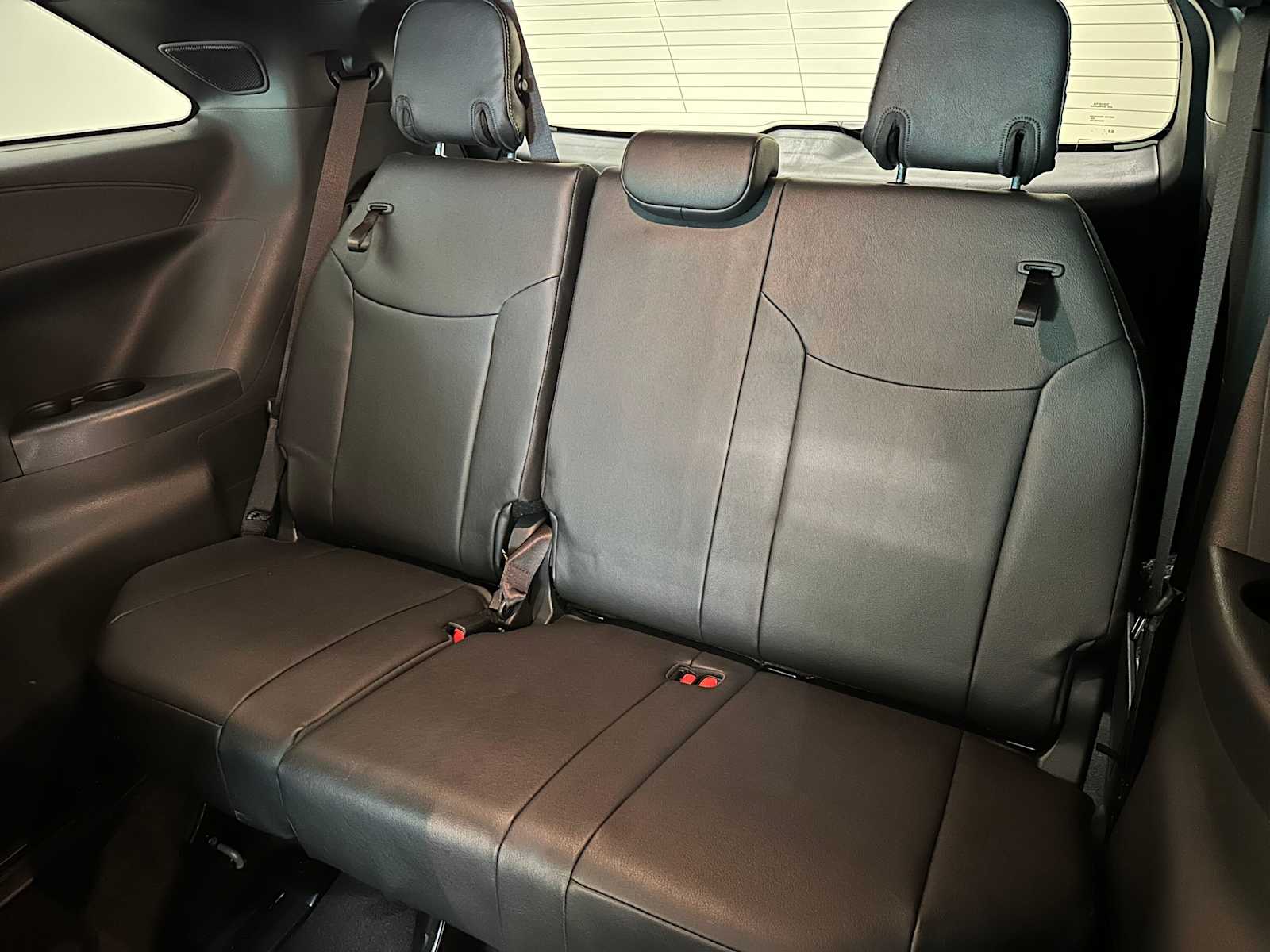 Thumbnail: 2025 Toyota Sienna - 26