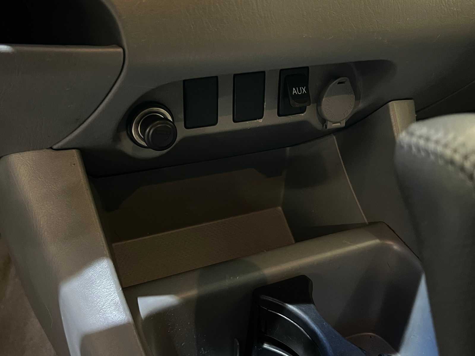 Thumbnail: 2009 Toyota Tacoma - 23