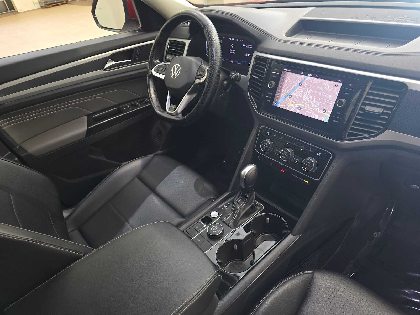 Thumbnail: 2021 Volkswagen Atlas - 29
