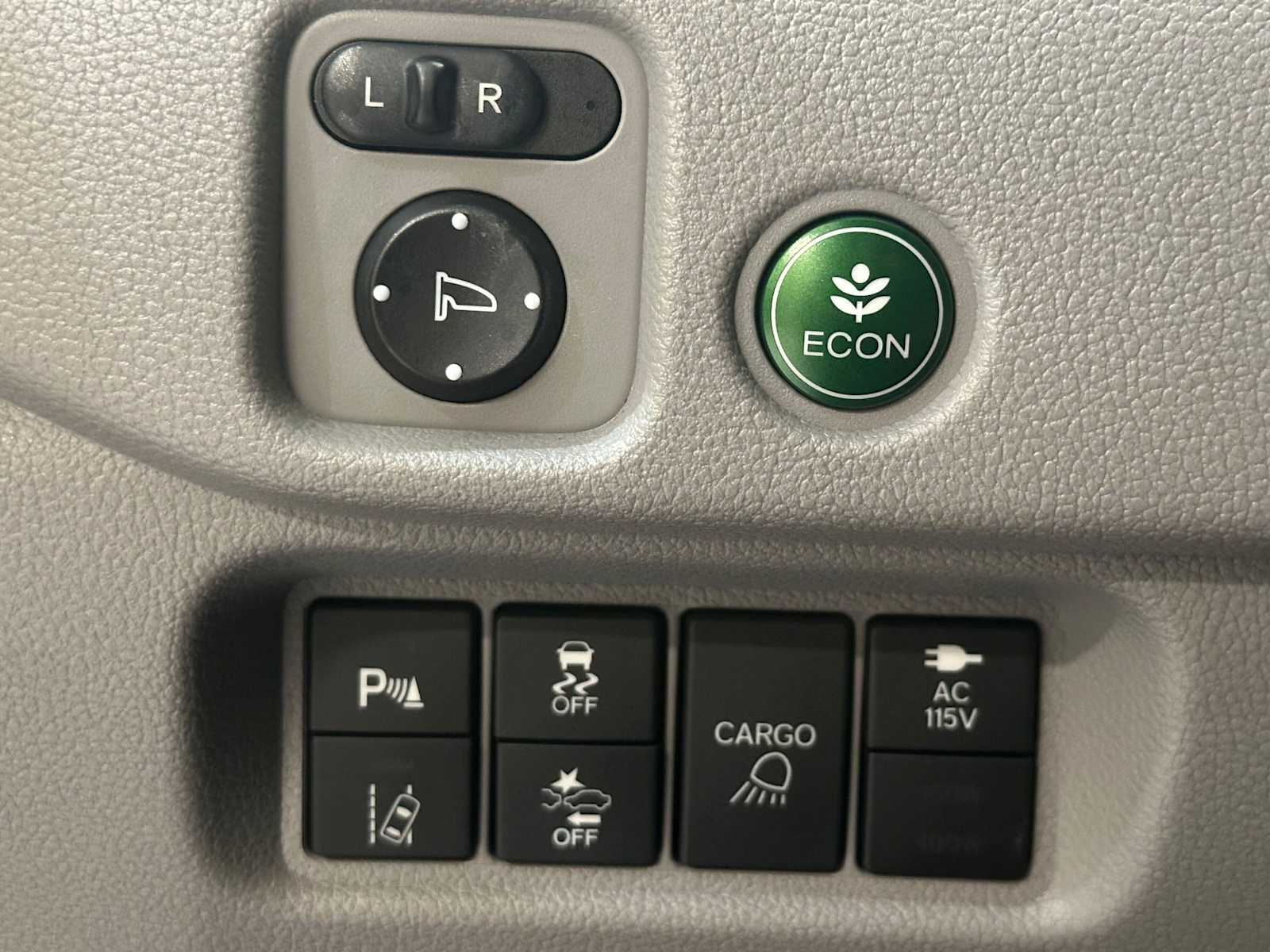 Thumbnail: 2019 Honda Ridgeline - 18