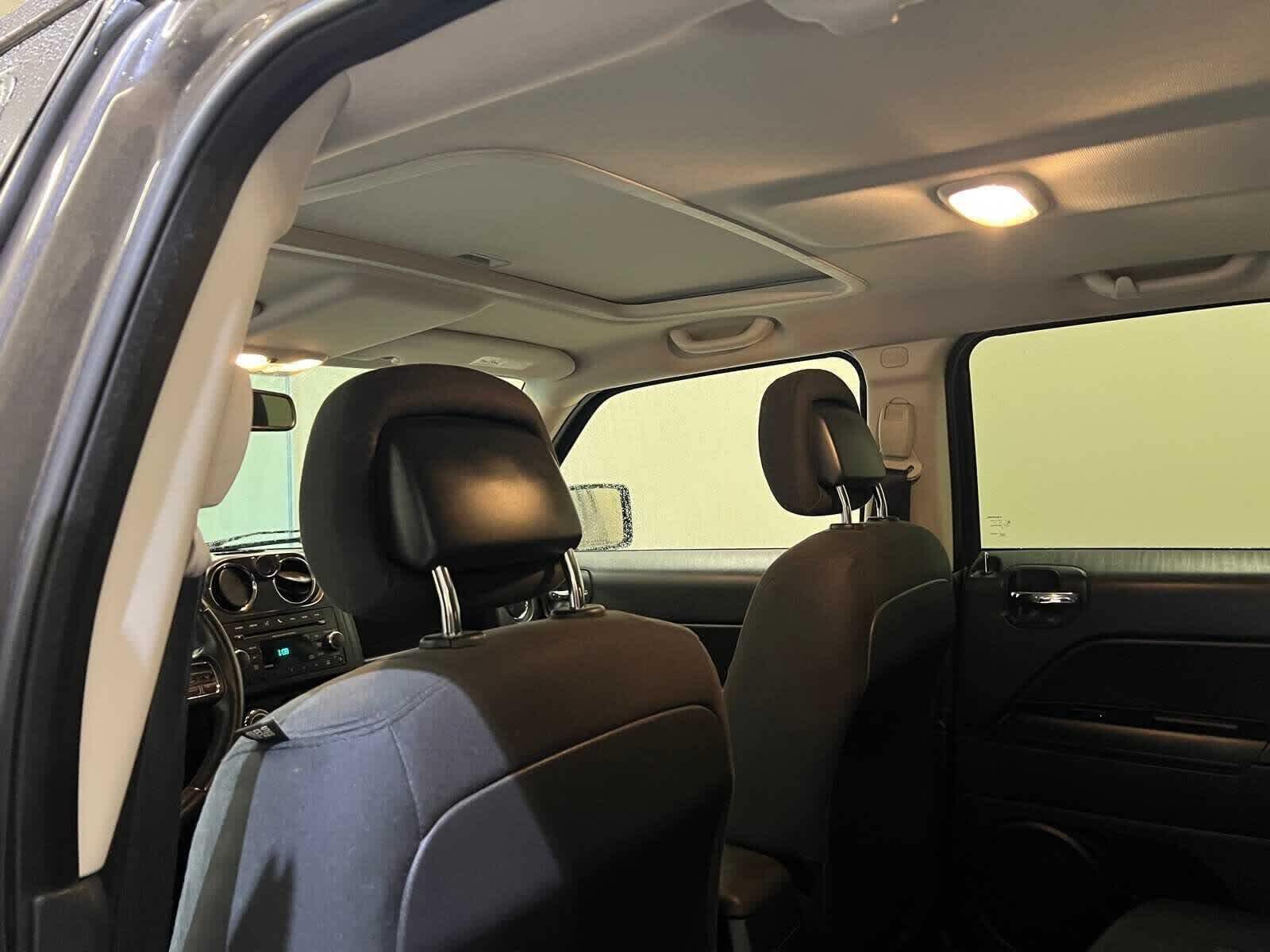 Thumbnail: 2014 Jeep Patriot - 12