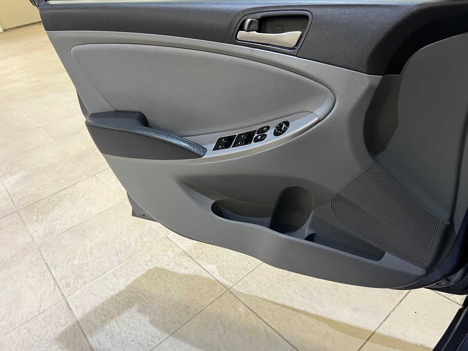 Thumbnail: 2017 Hyundai Accent - 17