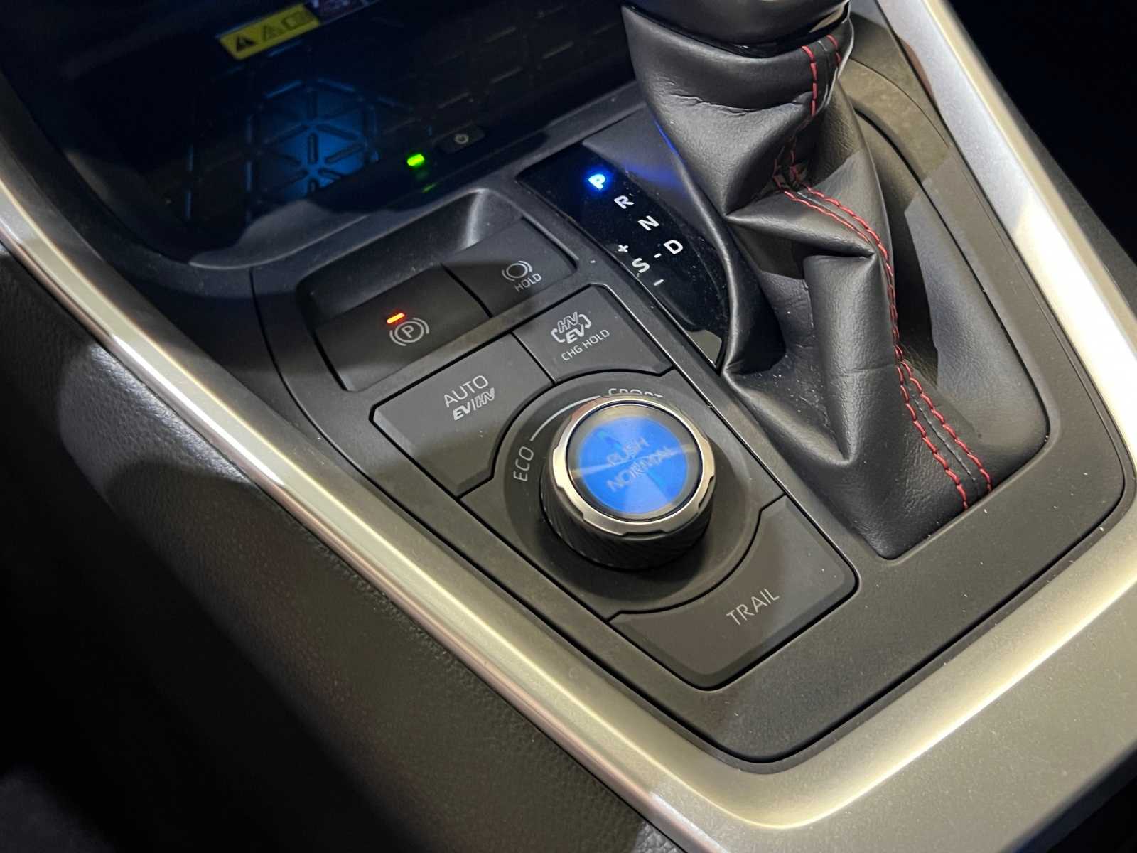 Thumbnail: 2024 Toyota RAV4 - 26