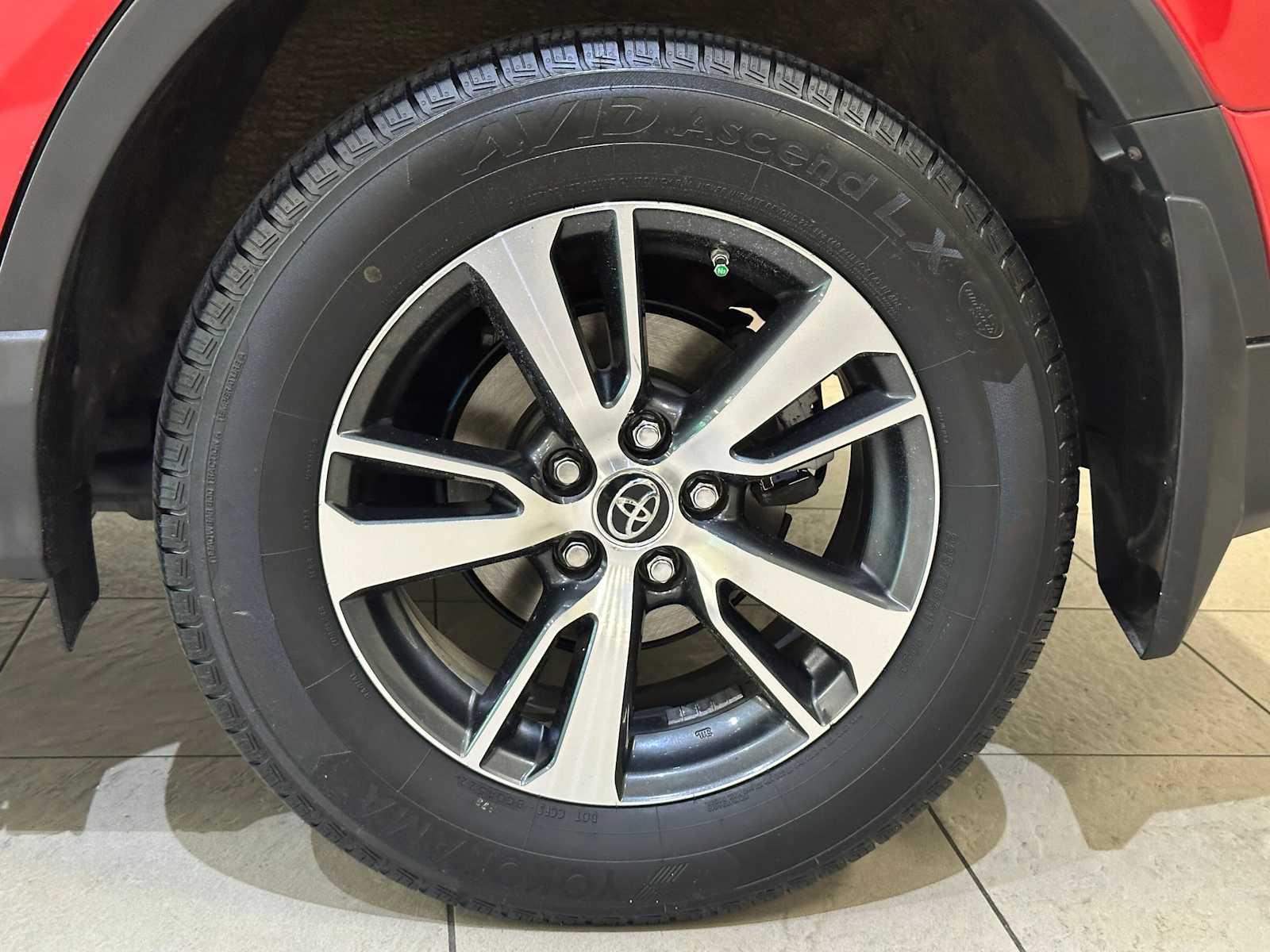 Thumbnail: 2017 Toyota RAV4 - 8