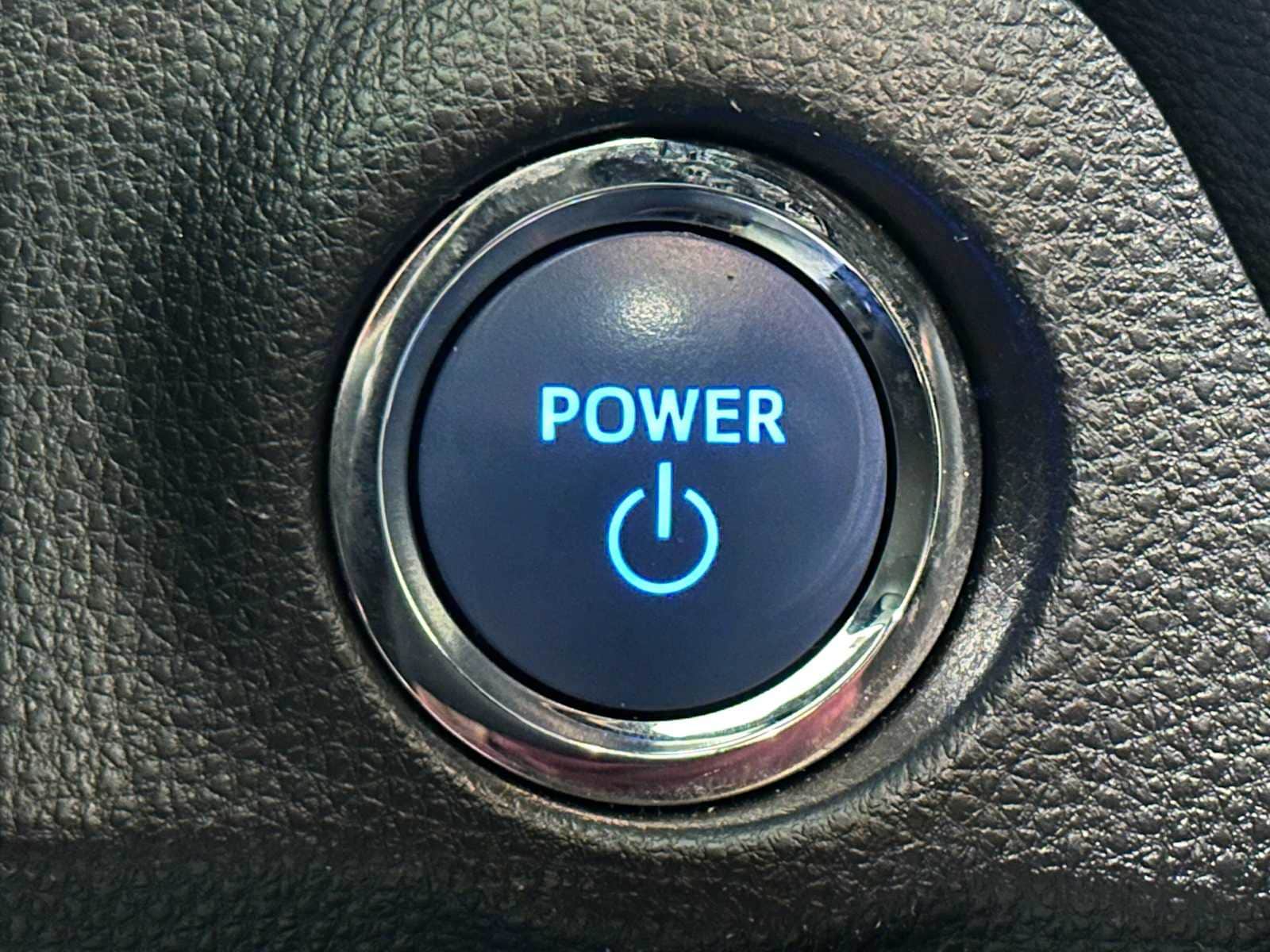 Thumbnail: 2019 Toyota RAV4 - 19