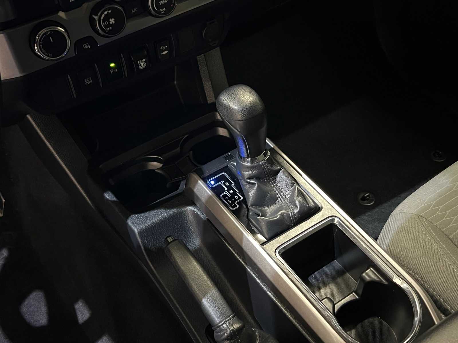 Thumbnail: 2019 Toyota Tacoma - 22