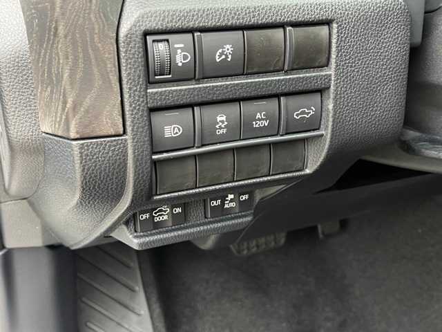 Thumbnail: 2024 Toyota Tacoma - 17