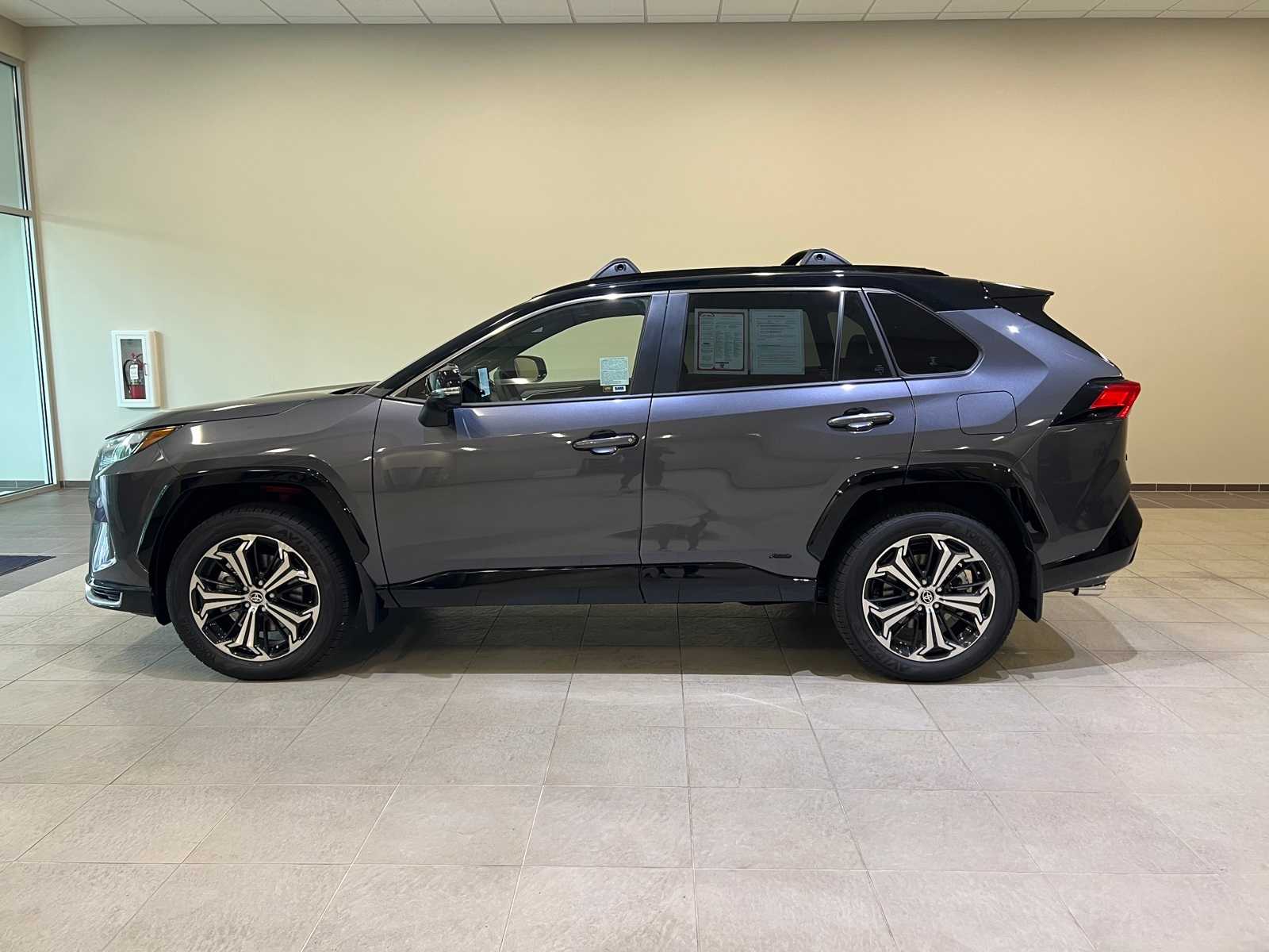 Thumbnail: 2025 Toyota RAV4 - 3