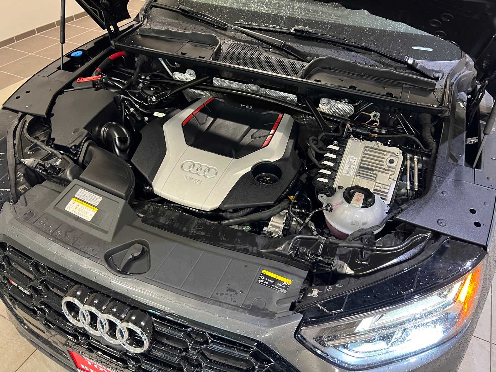 Thumbnail: 2021 Audi SQ5 - 9