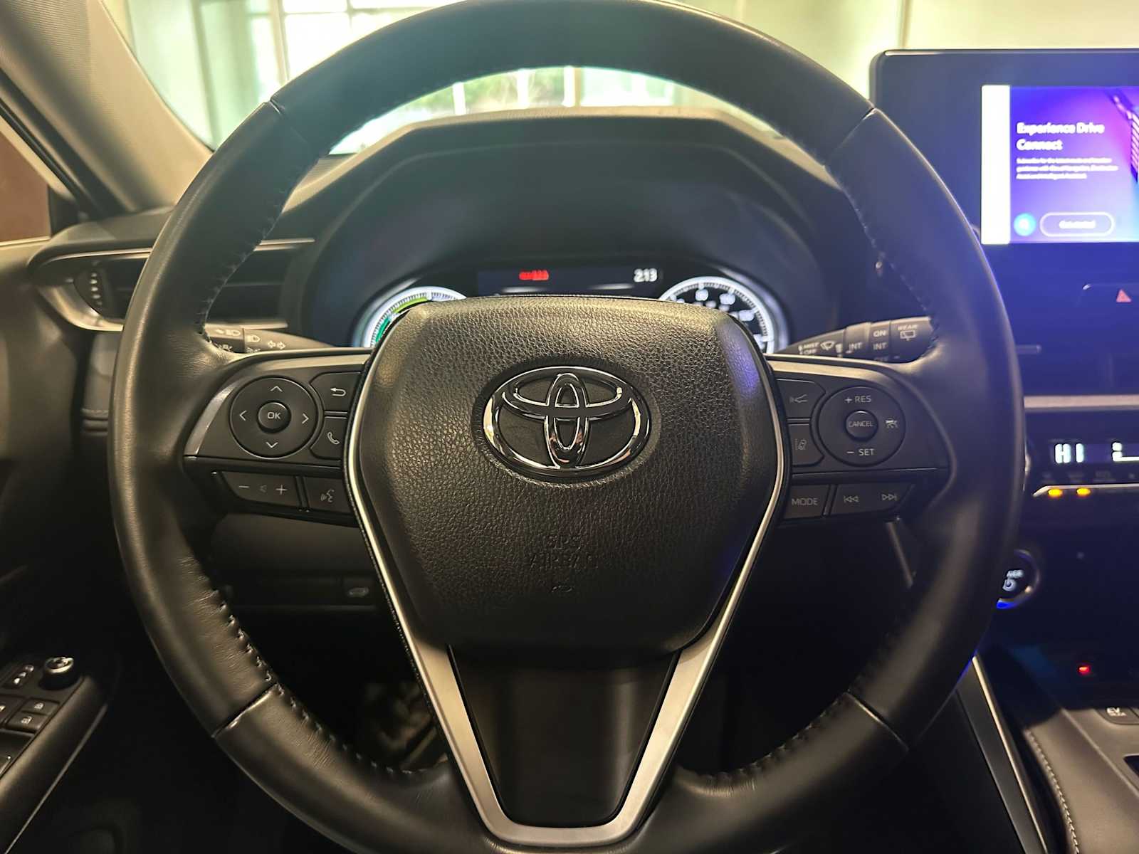 Thumbnail: 2024 Toyota Venza - 11