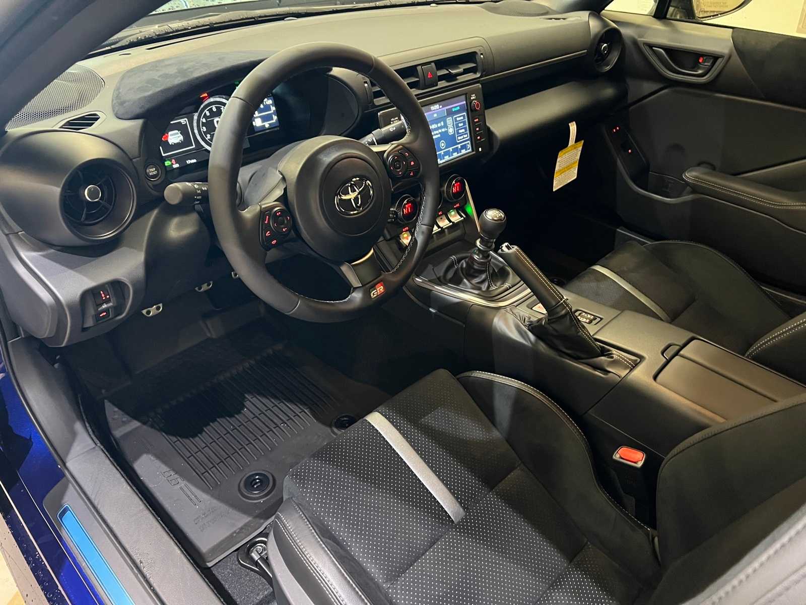 Thumbnail: 2025 Toyota GR86 - 2